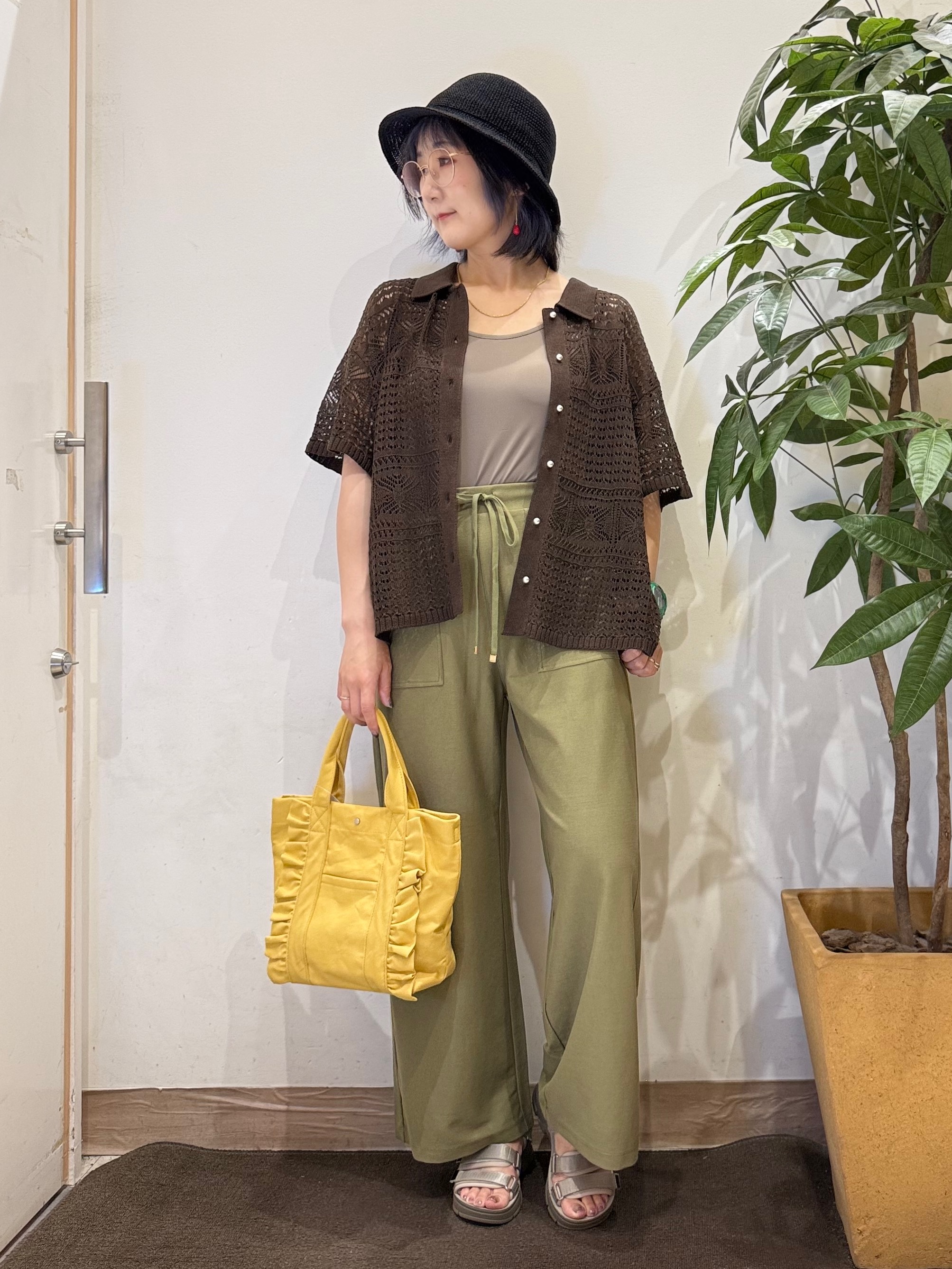 misakiさんの「SHOO･LA･RUE｜レースニットカーディガン」を使ったコーディネート
