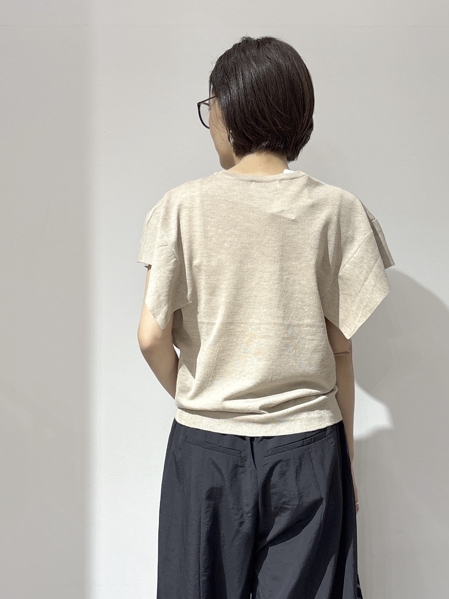 NAKAさんの「OPAQUE.CLIP｜『STORY Web7月掲載』ドライタッチラメニット《UV／洗える／6col》」を使ったコーディネート