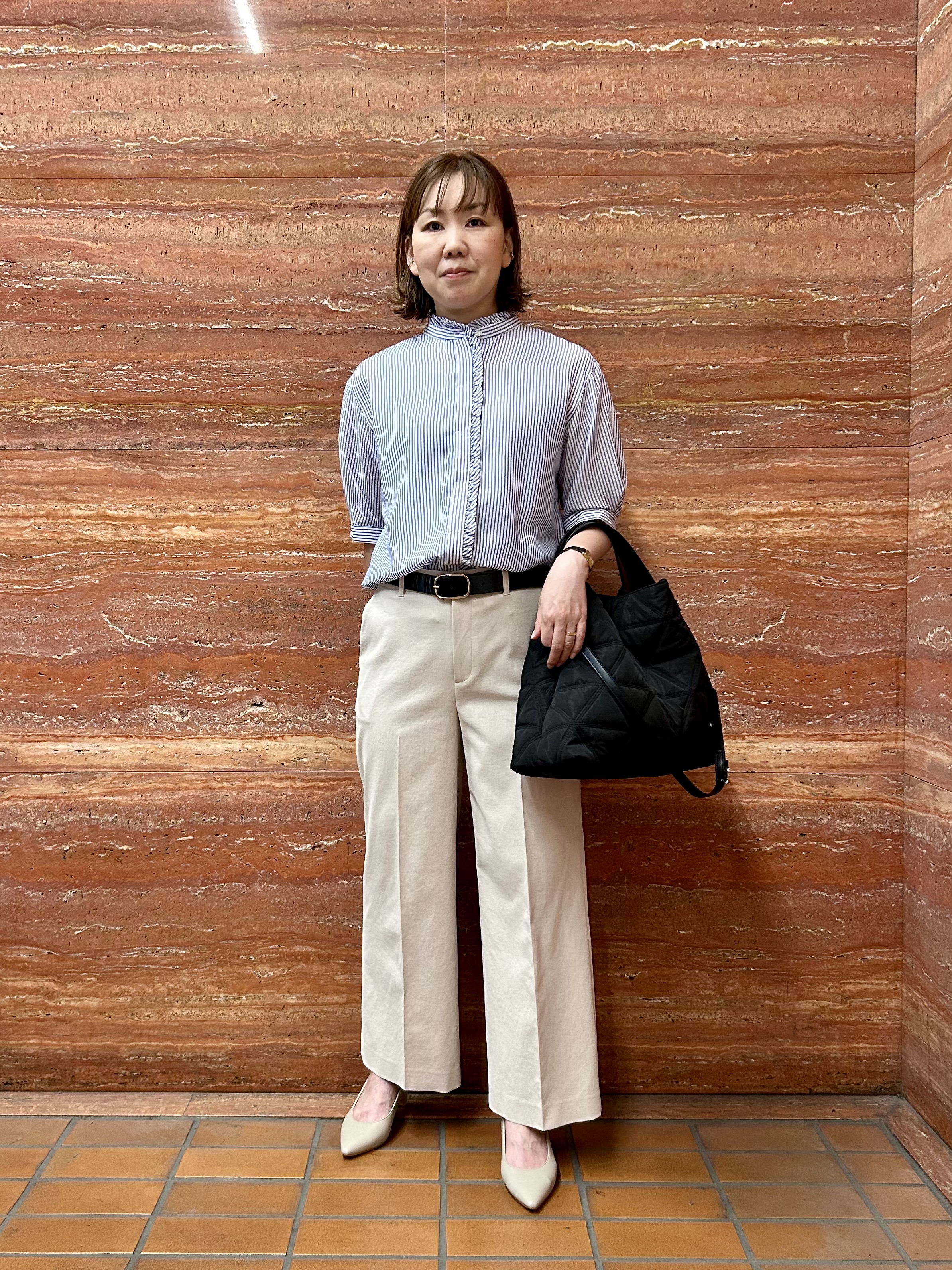 mariさんの「INDIVI｜【接触冷感/通気性/洗える】スタンドカラーフリルブラウス」を使ったコーディネート