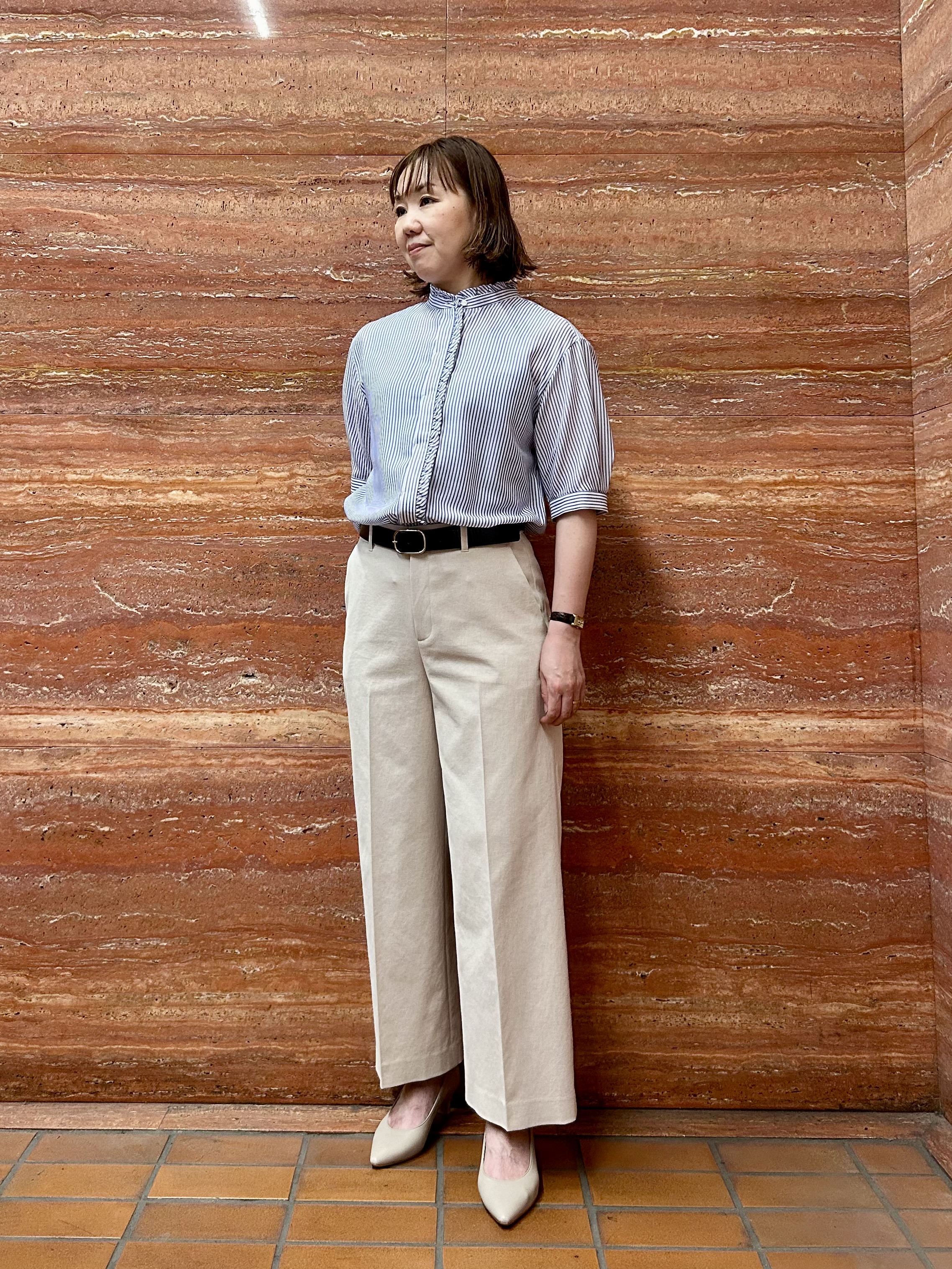 mariさんの「INDIVI｜【接触冷感/通気性/洗える】スタンドカラーフリルブラウス」を使ったコーディネート