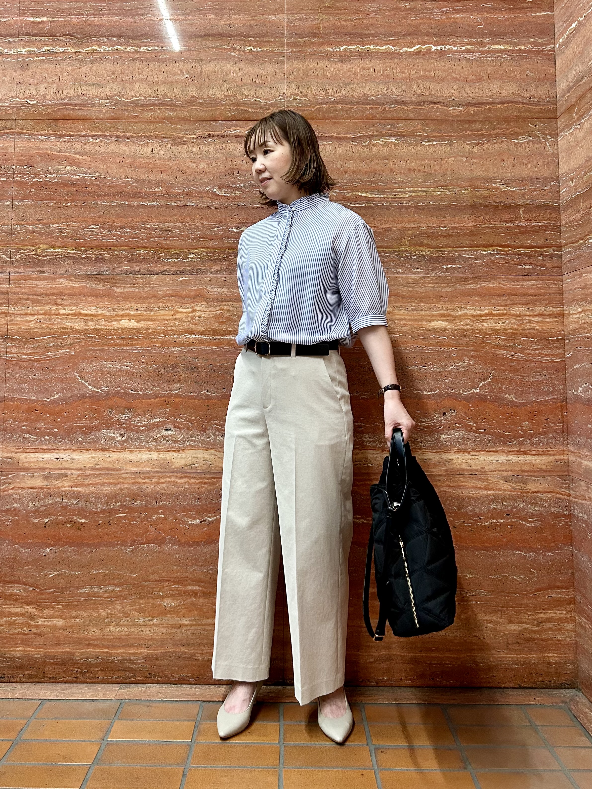 mariさんの「INDIVI｜【接触冷感/通気性/洗える】スタンドカラーフリルブラウス」を使ったコーディネート