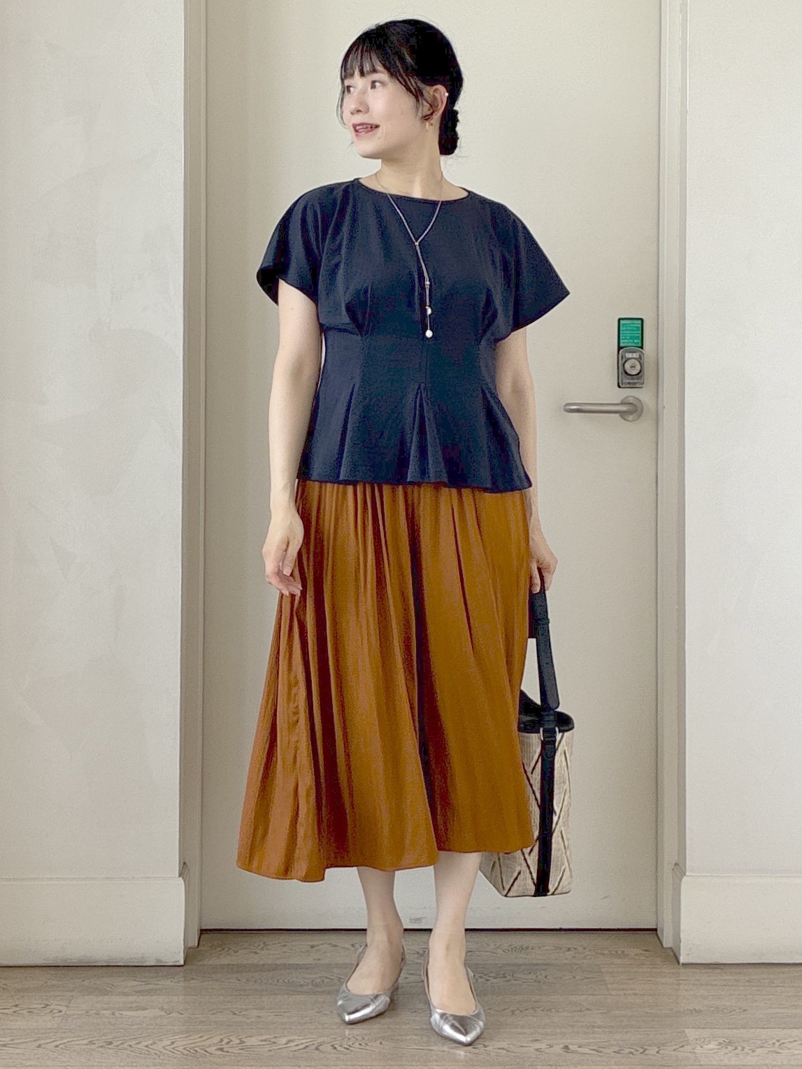  beni_gingerさんの「Reflect｜【UVカット／接触冷感／吸水速乾】タックデザインフレアトップス」を使ったコーディネート