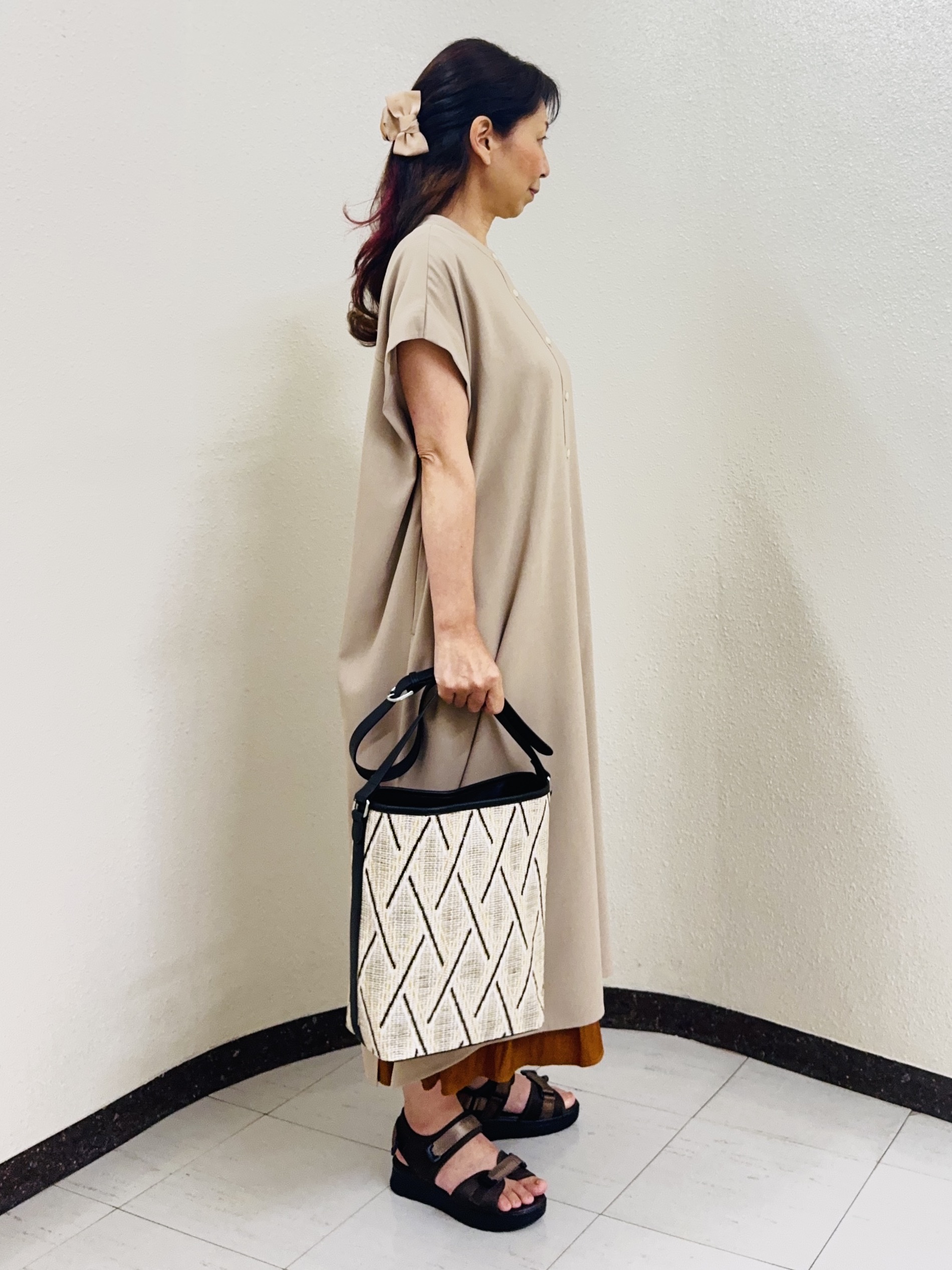 ⭐︎Eimi⭐︎さんの「Reflect｜すっきり見えバンドカラーシャツワンピース」を使ったコーディネート