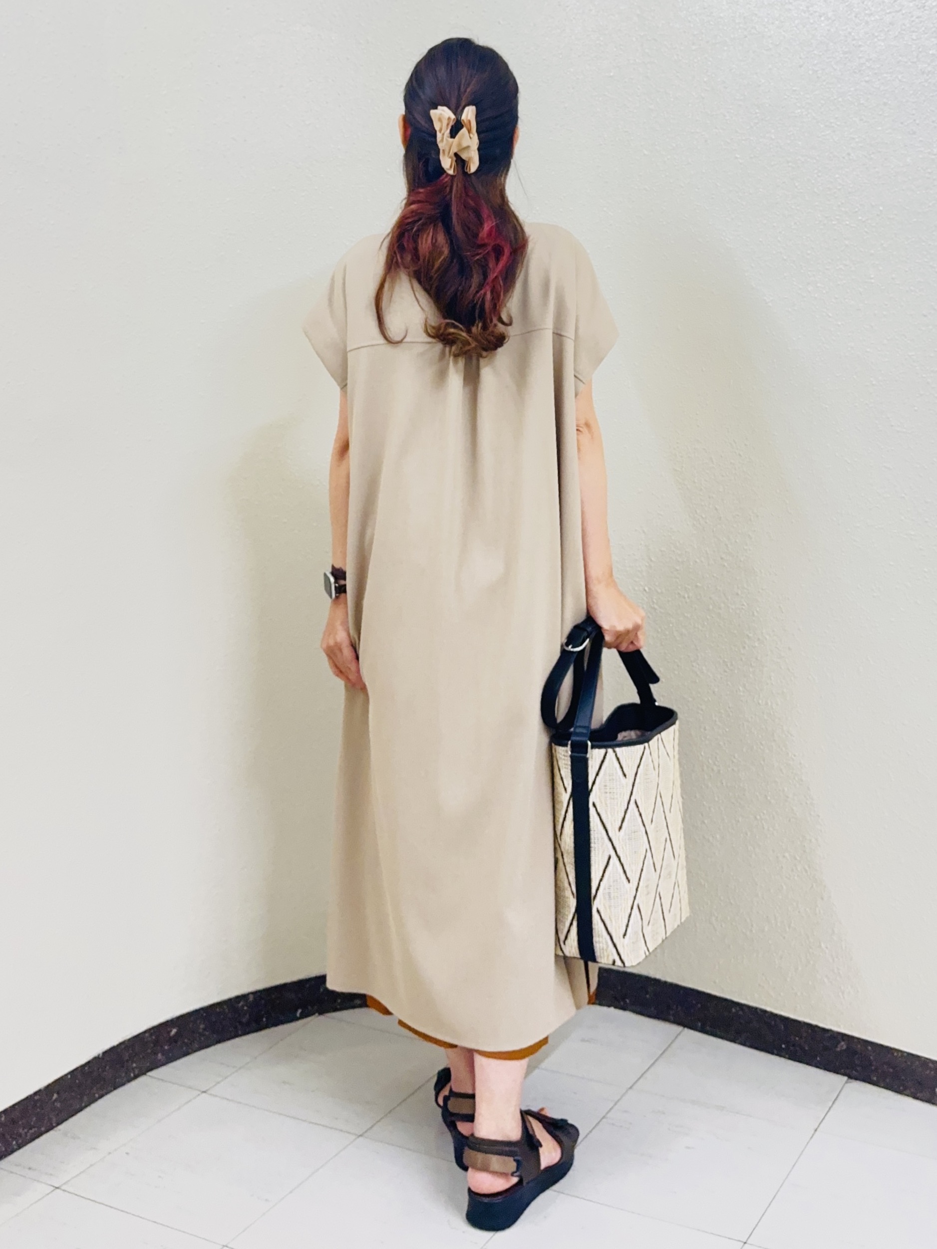 ⭐︎Eimi⭐︎さんの「Reflect｜すっきり見えバンドカラーシャツワンピース」を使ったコーディネート