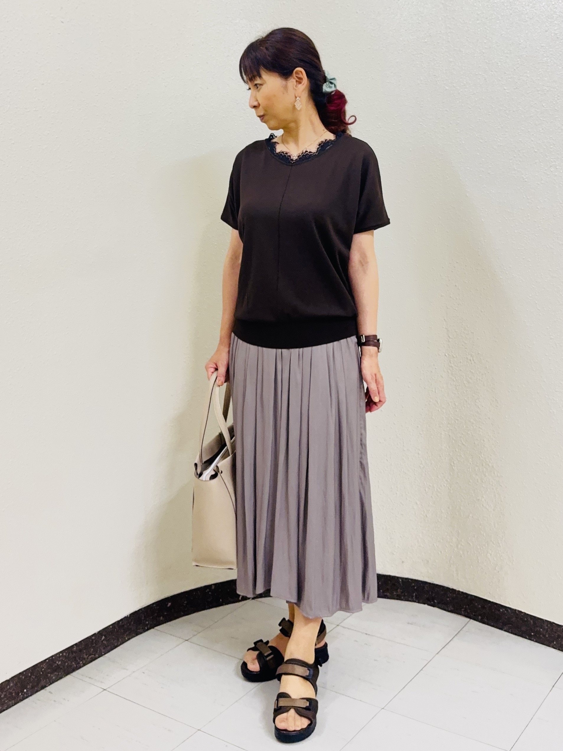 ⭐︎Eimi⭐︎さんの「Reflect｜【二の腕カバー／手洗い可】ネックレース フレンチスリーブニット」を使ったコーディネート