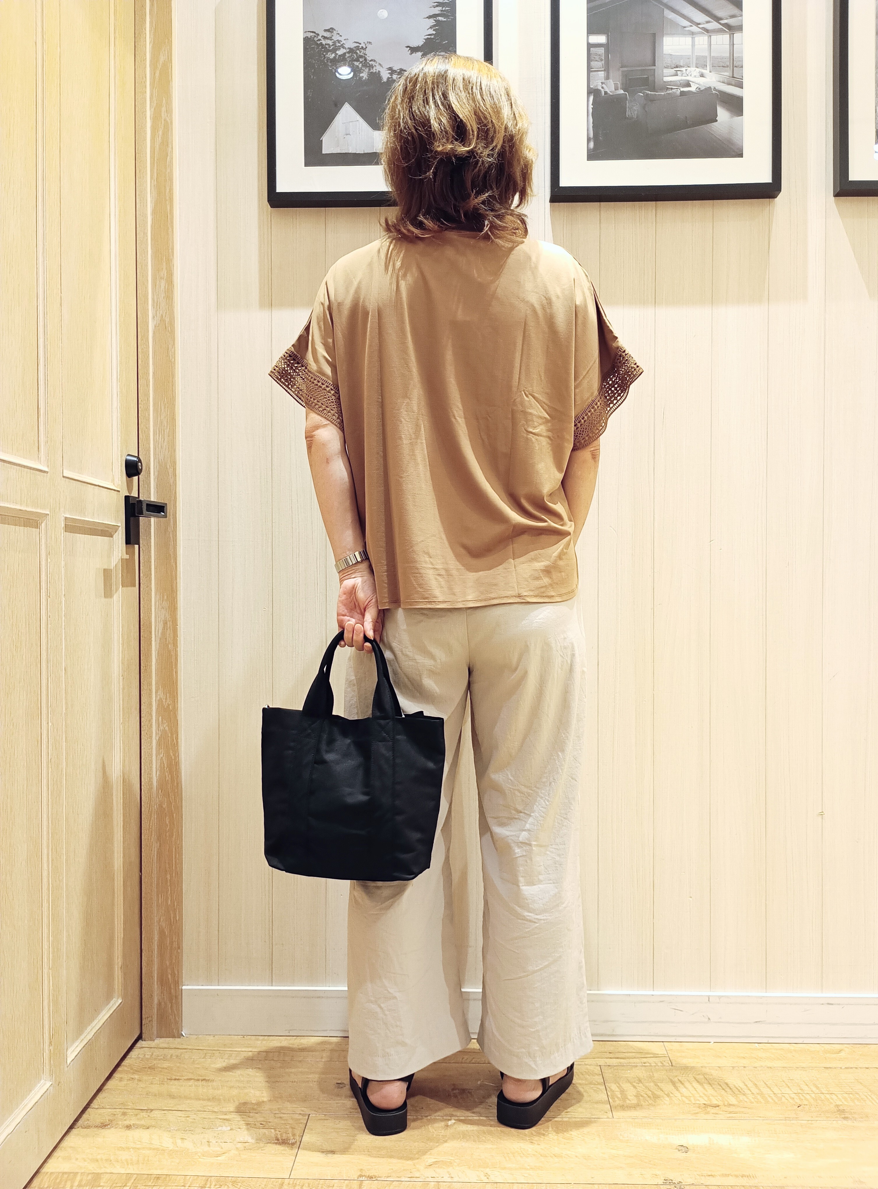 S☆mama さんの「SHOO･LA･RUE｜【ひんやり/UV】お袖レースが上品 ゆったりとろみトップス」を使ったコーディネート