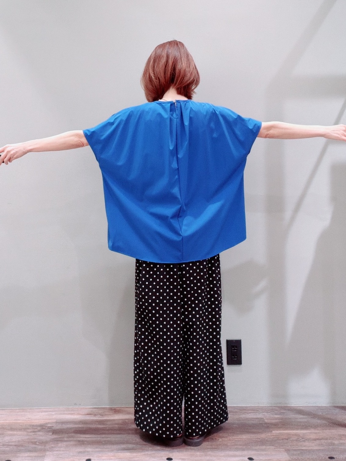 Satoさんの「Dessin｜【接触冷感/UVカット】ドレープタックブラウス」を使ったコーディネート