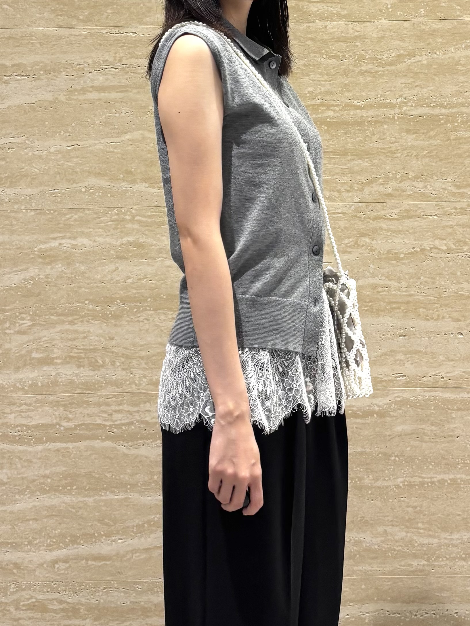Ririkaさんの「OPAQUE.CLIP｜配色衿フレンチスリーブニット【洗濯機OK】」を使ったコーディネート