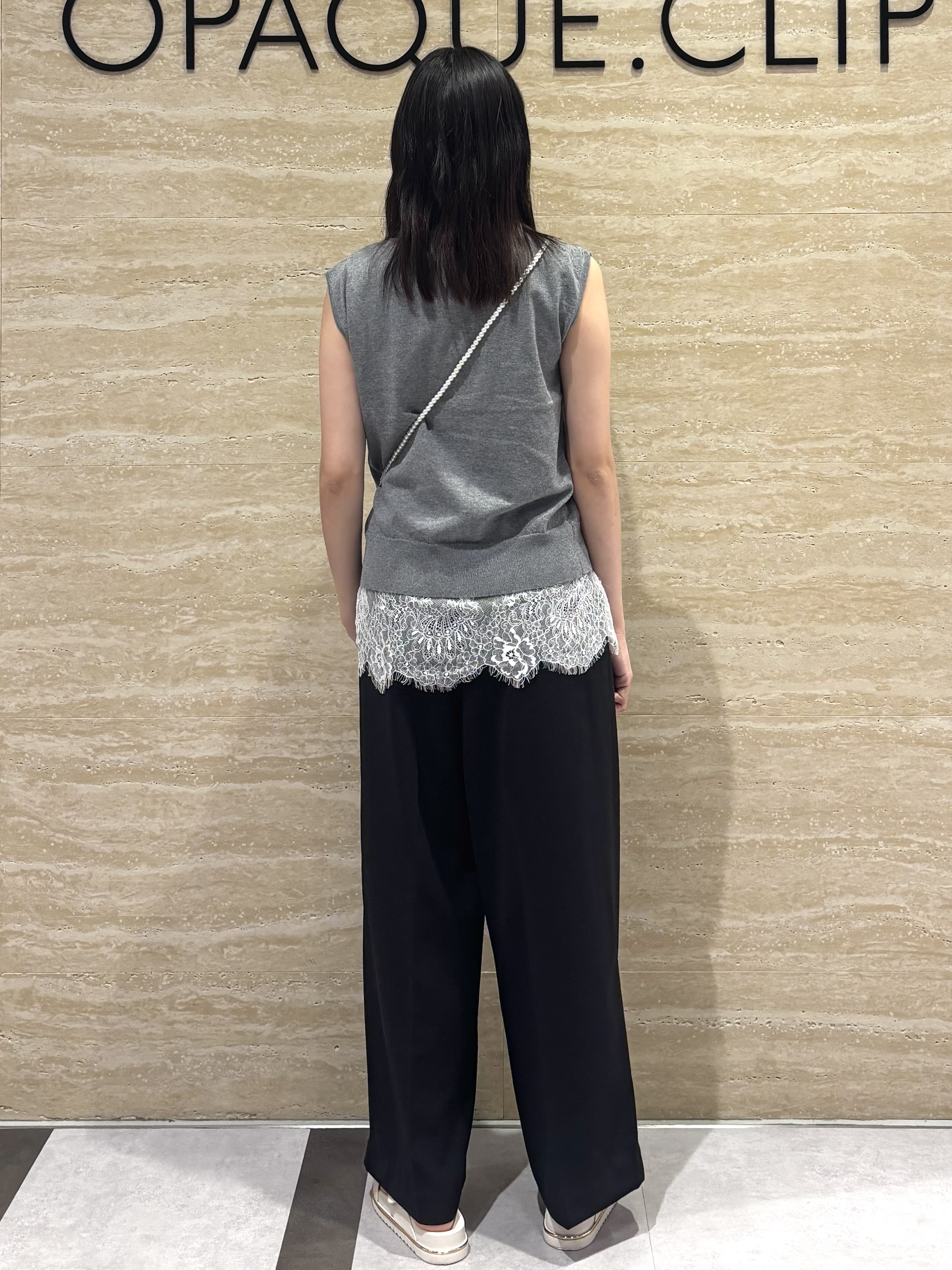 Ririkaさんの「OPAQUE.CLIP｜配色衿フレンチスリーブニット【洗濯機OK】」を使ったコーディネート
