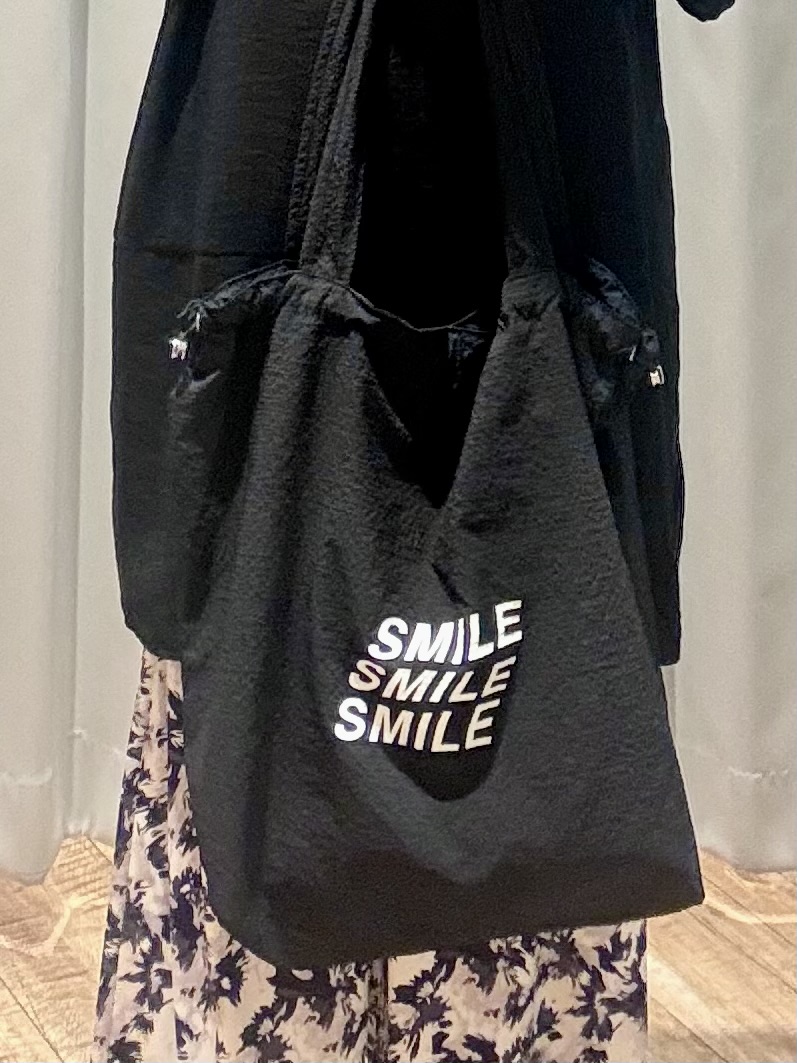 yuさんの「SHOO･LA･RUE｜【ひんやり/S-LL/洗濯後しわになりにくい】体型カバーにも ゆるっとリラックスチュニック」を使ったコーディネート