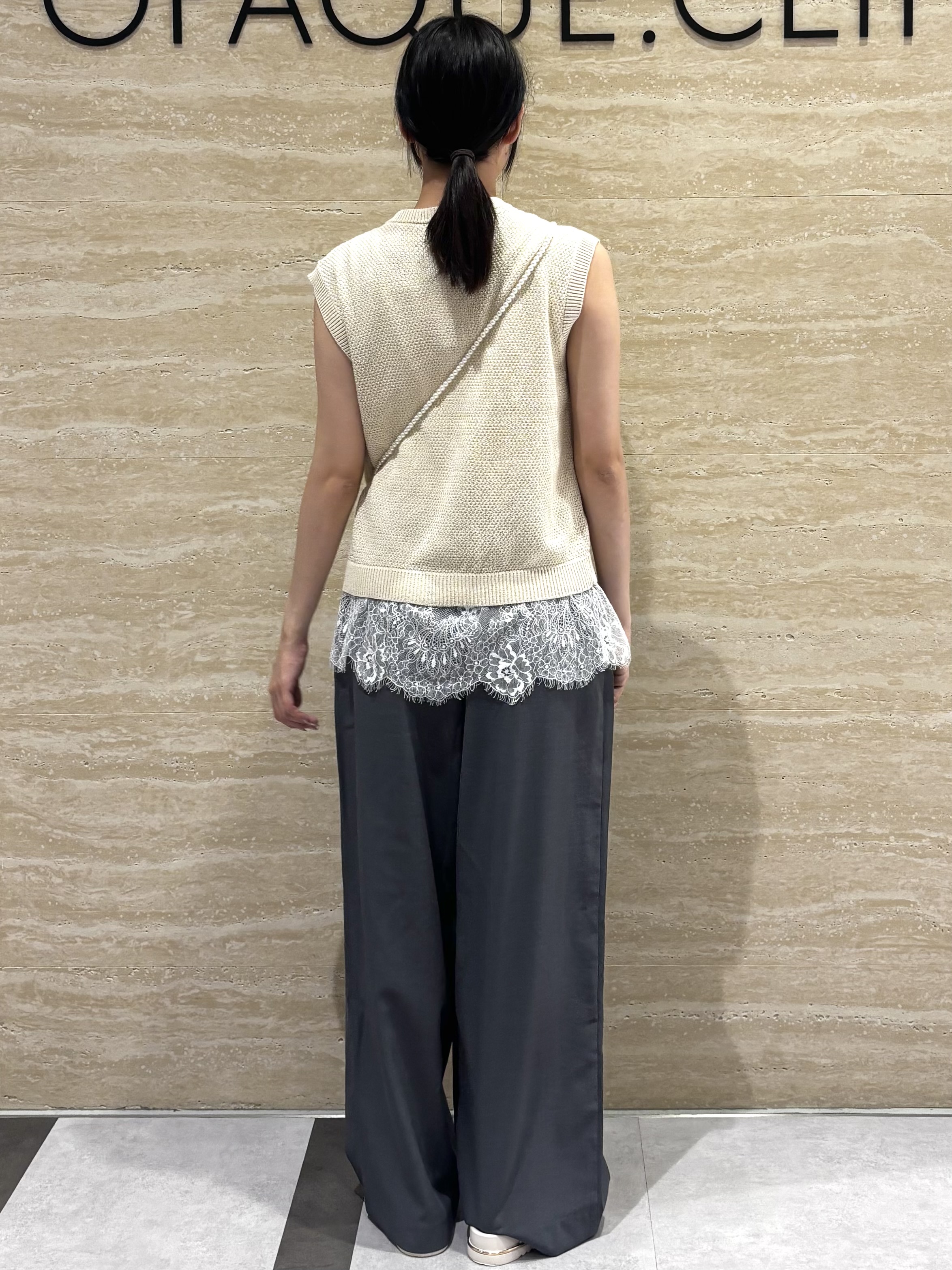 Ririkaさんの「OPAQUE.CLIP｜メッシュニットベスト【洗濯機OK】」を使ったコーディネート
