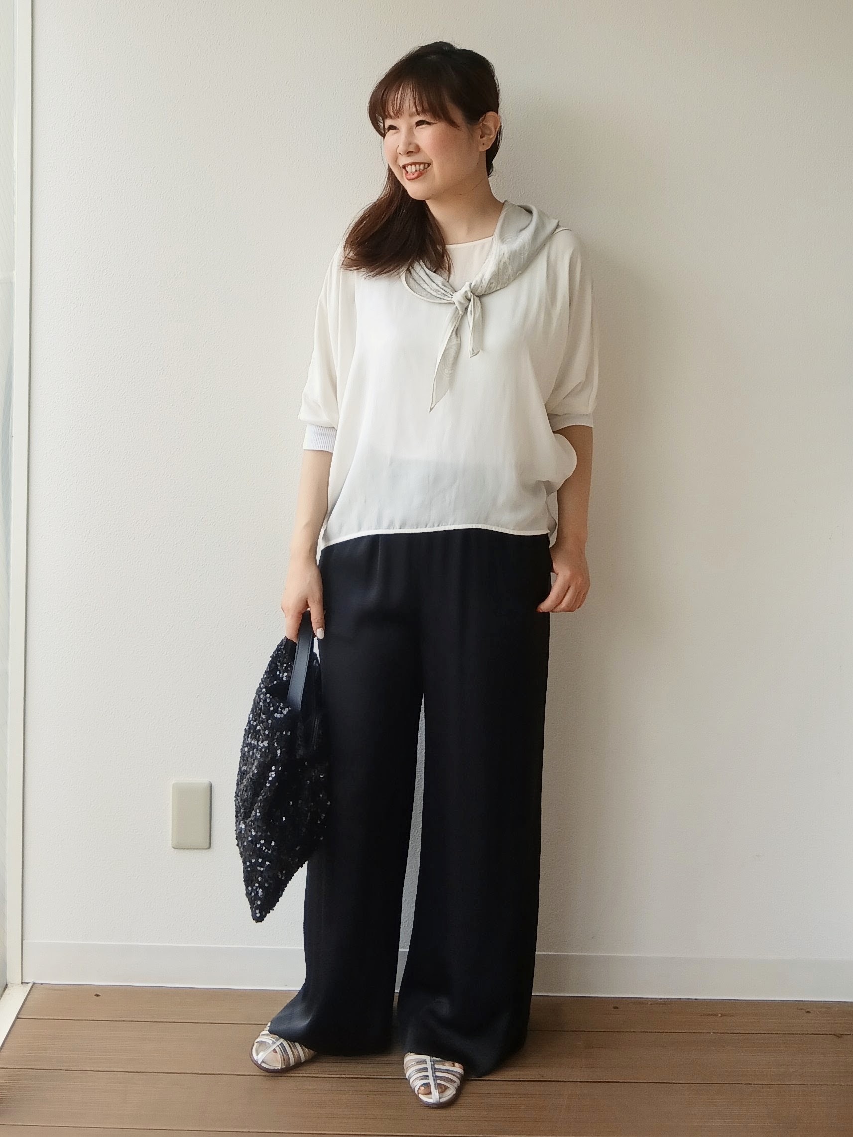 なみきさんの「UNTITLED｜ドルマンスリーブラウンドプルオーバー」を使ったコーディネート