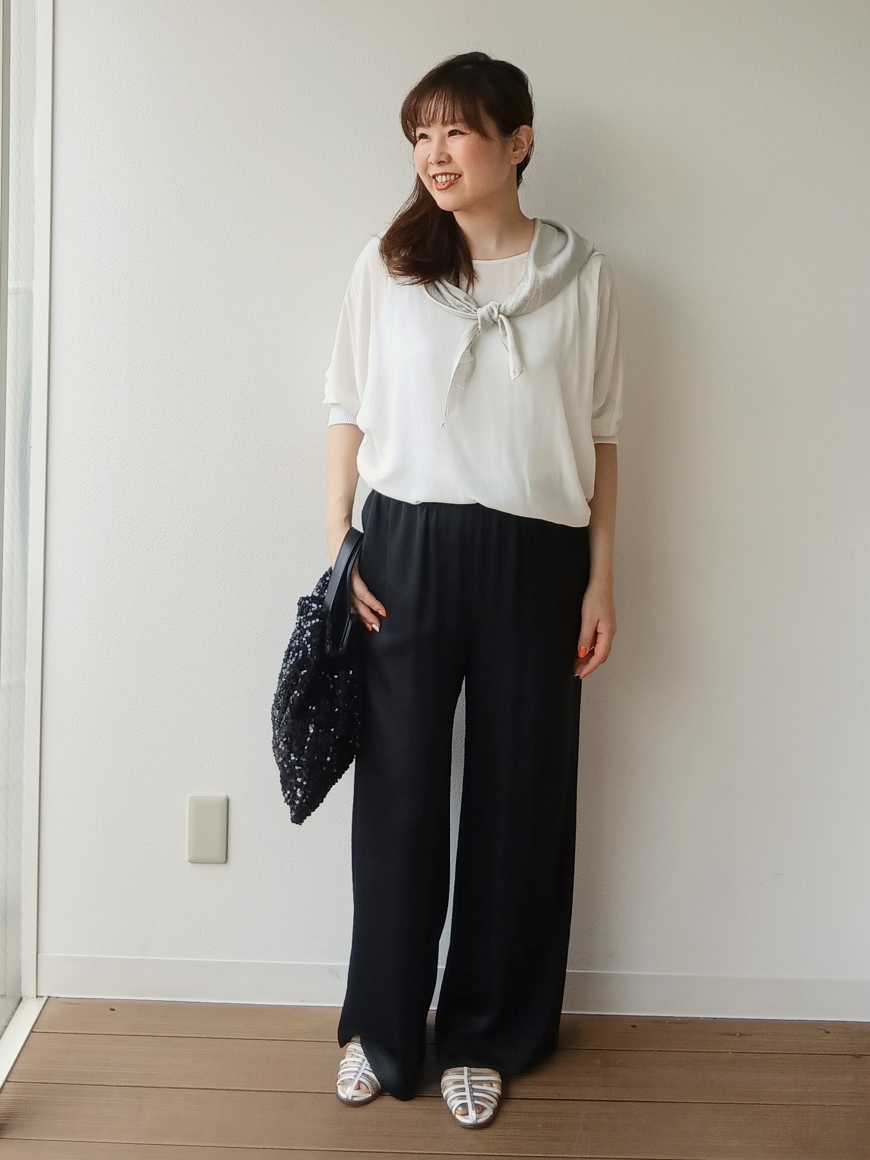 なみきさんの「UNTITLED｜ドルマンスリーブラウンドプルオーバー」を使ったコーディネート