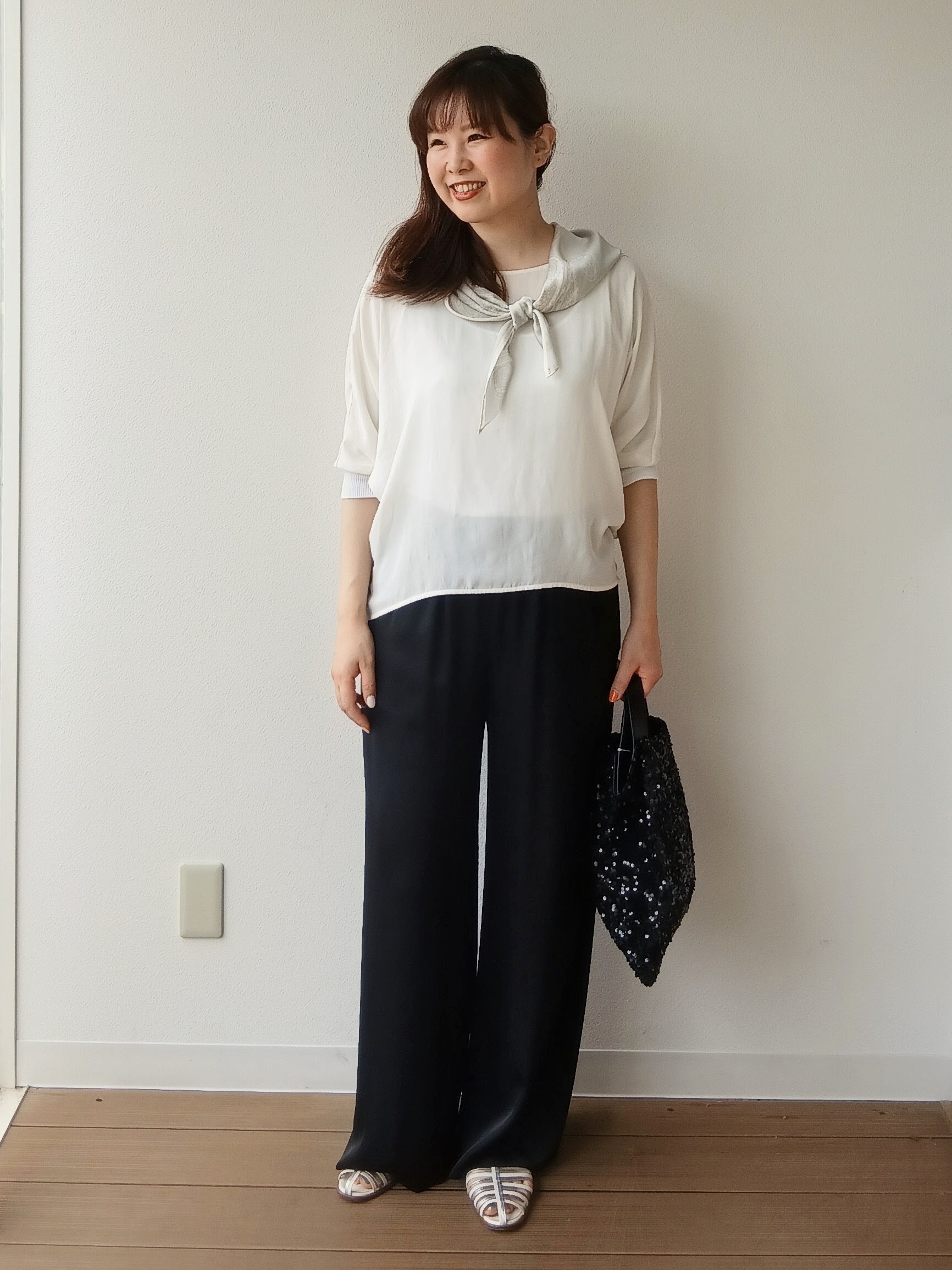 なみきさんの「UNTITLED｜ドルマンスリーブラウンドプルオーバー」を使ったコーディネート