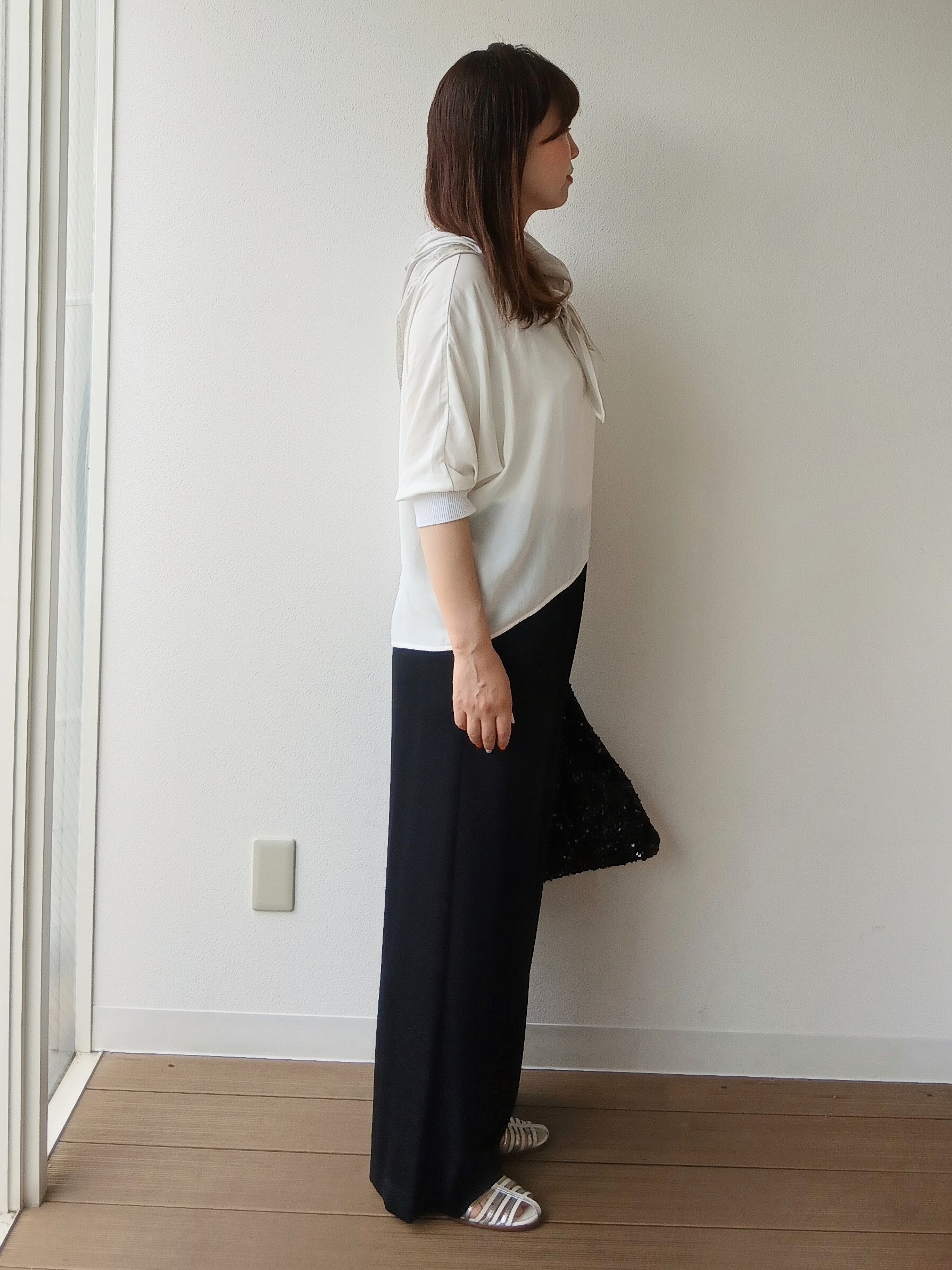 なみきさんの「UNTITLED｜ドルマンスリーブラウンドプルオーバー」を使ったコーディネート