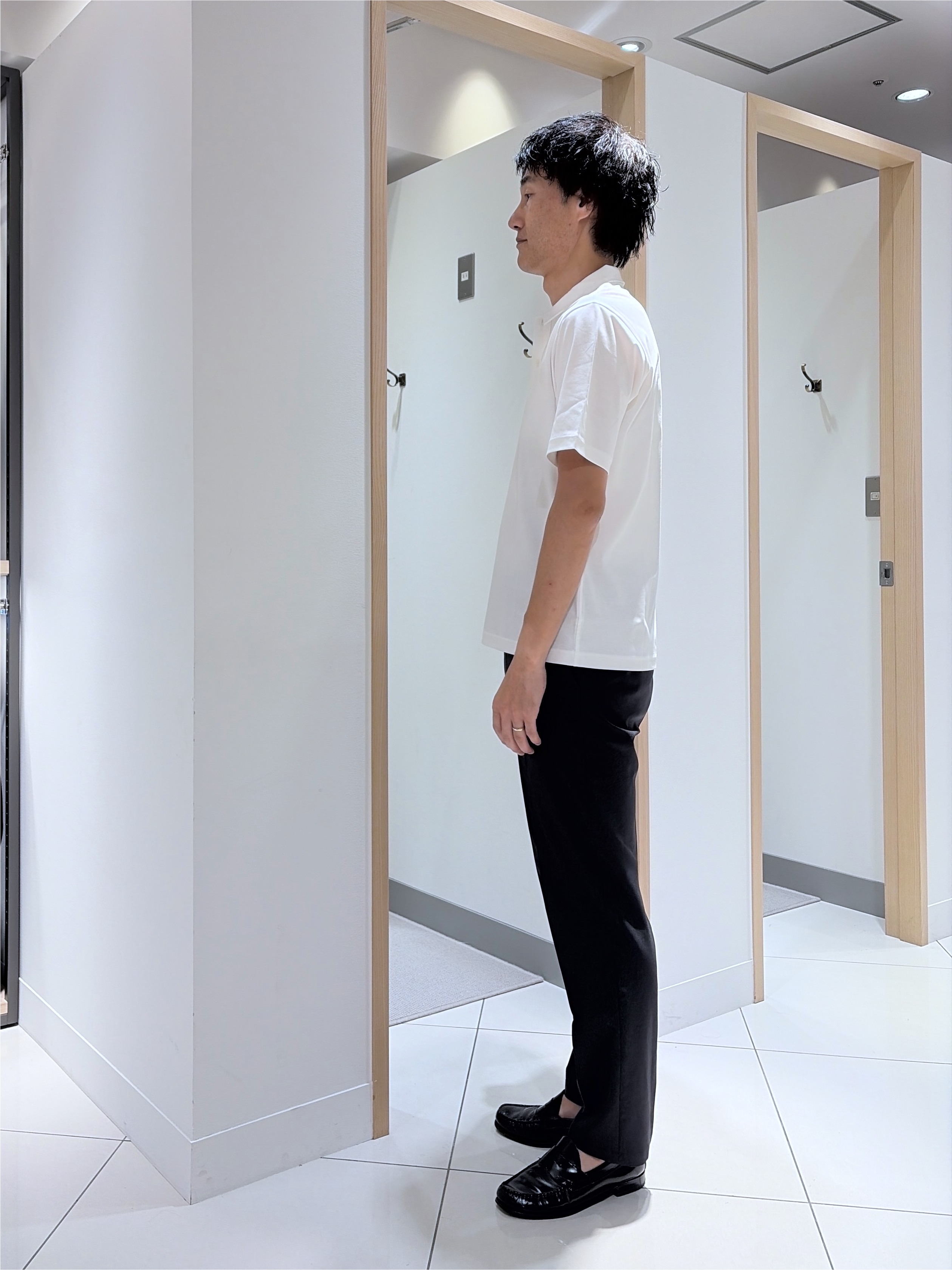 mutoさんの「TAKEO KIKUCHI｜【接触冷感】アイスクリアコットン ワンポイント ポロシャツ」を使ったコーディネート