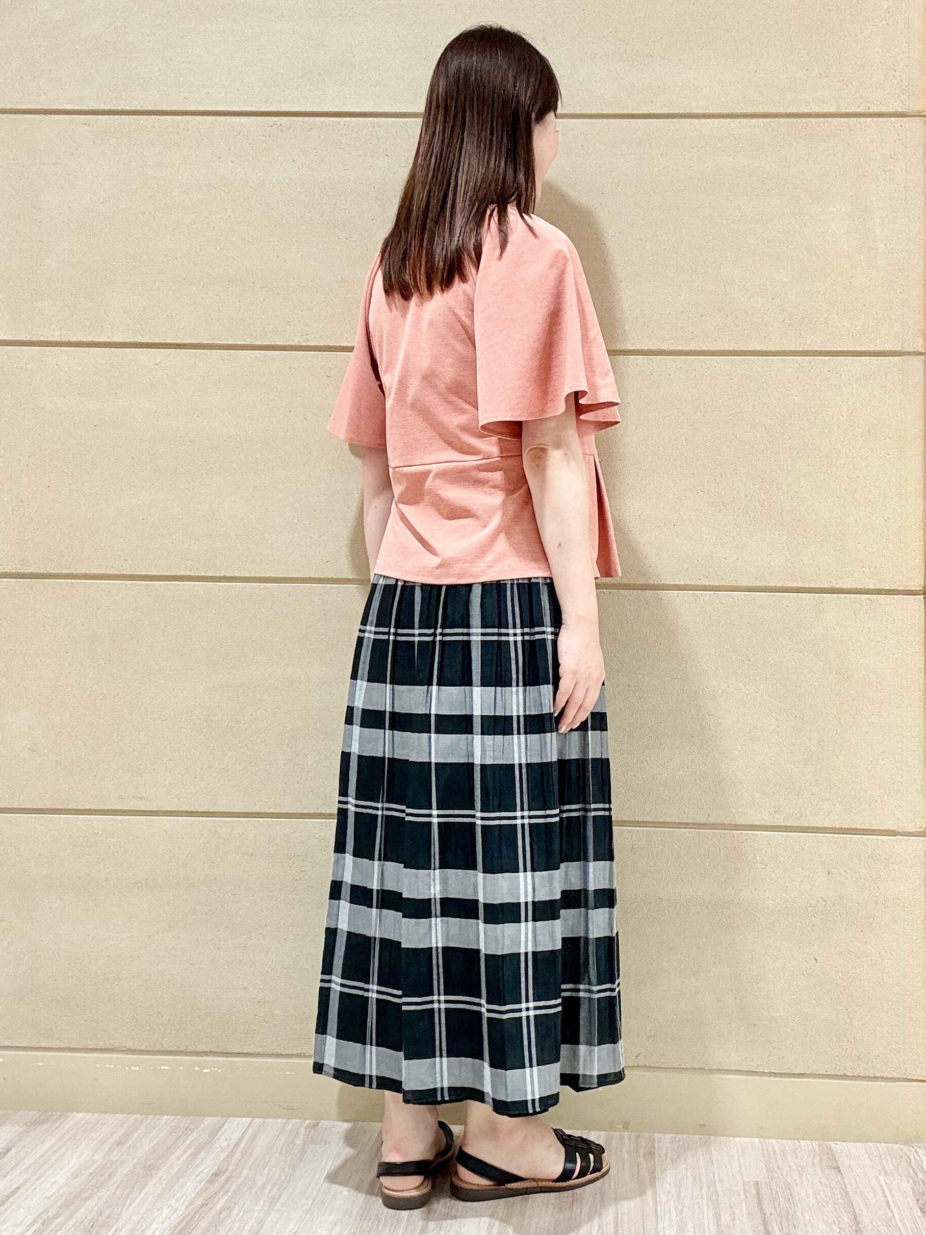 Marさんの「Reflect｜【UVカット／接触冷感／吸水速乾】フレアスリーブペプラムカットソー」を使ったコーディネート
