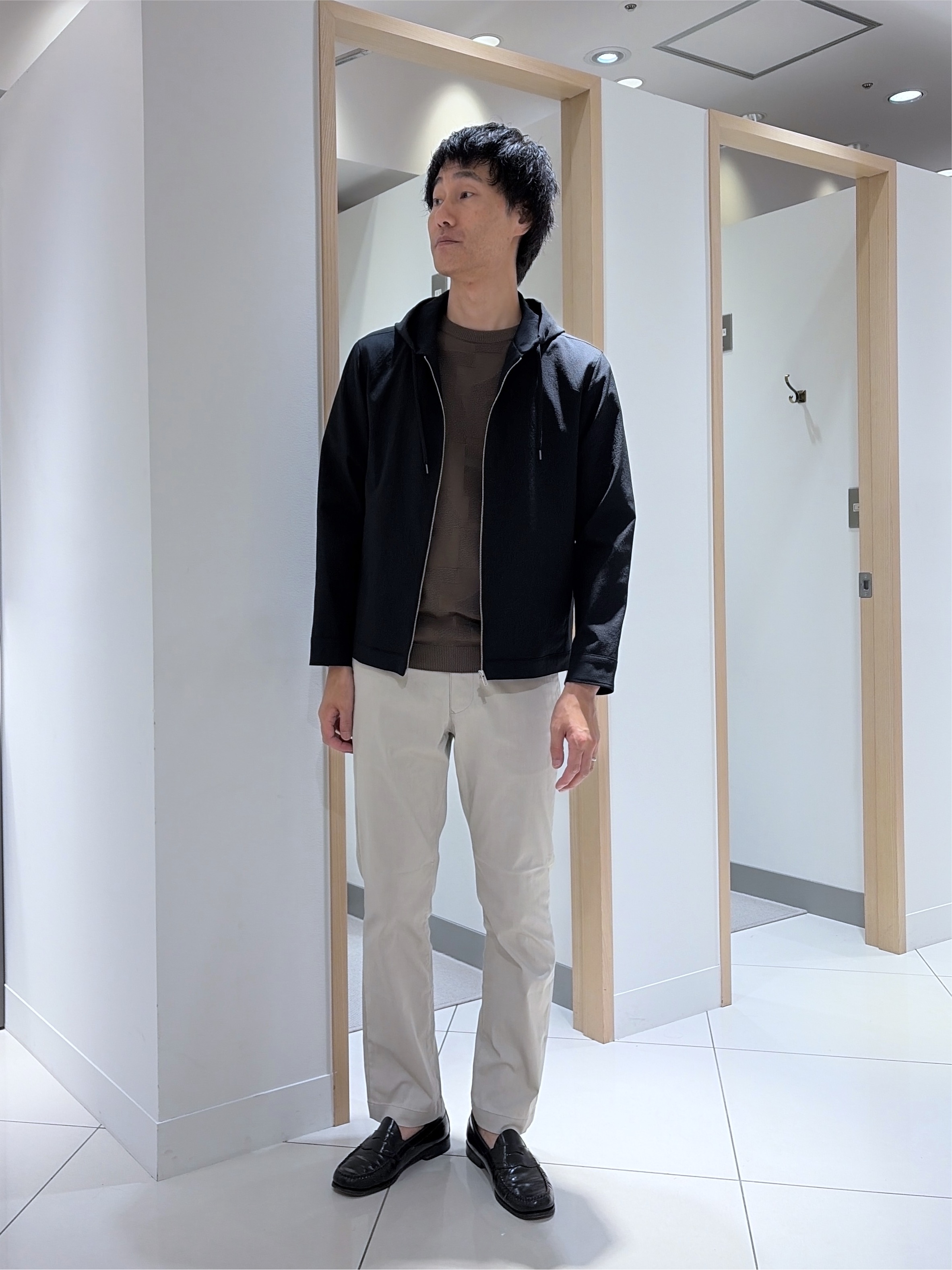 mutoさんの「TAKEO KIKUCHI｜【撥水・洗える・シワになりにくい】 リランチェ（R） フードブルゾン」を使ったコーディネート