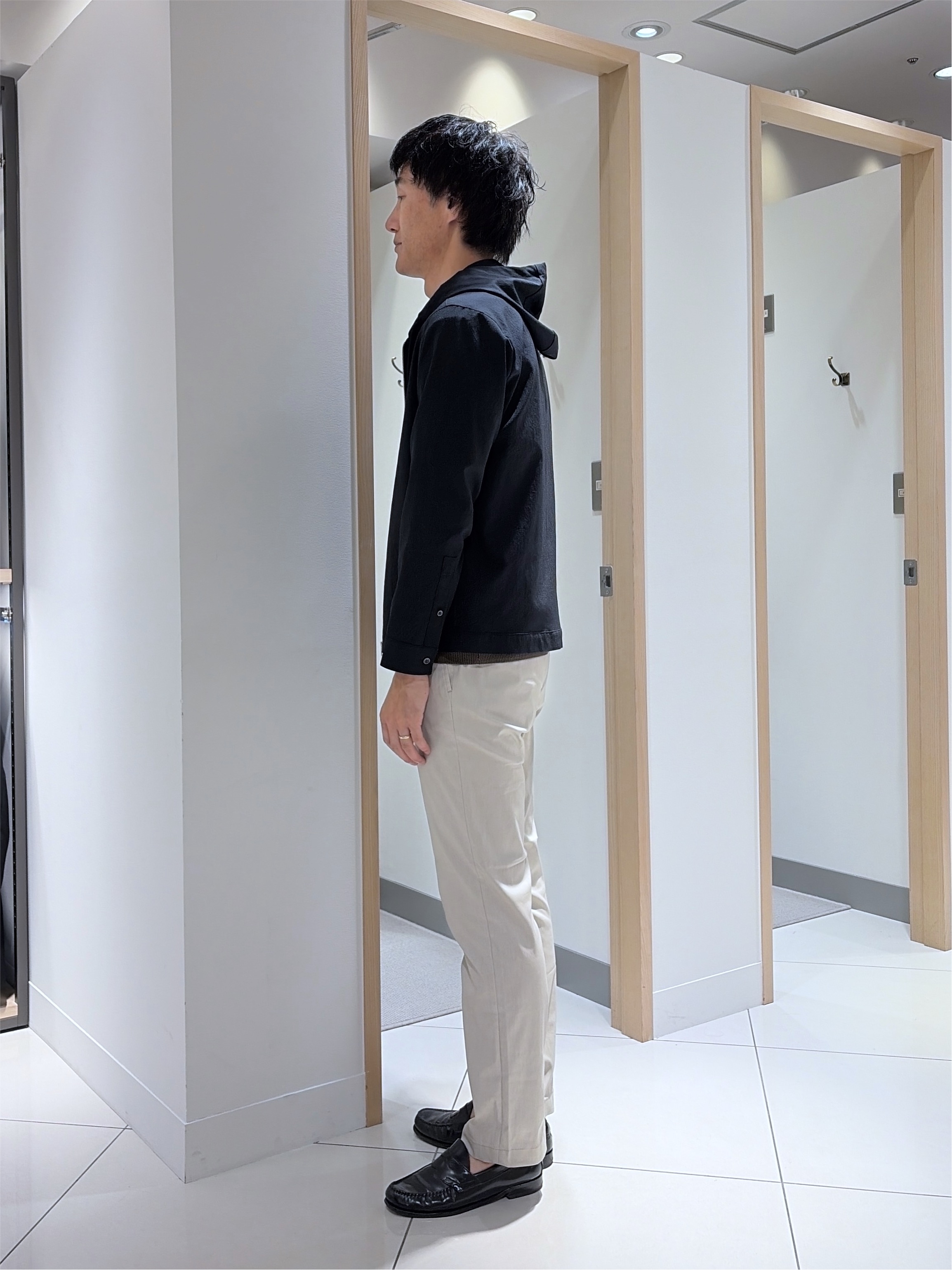 mutoさんの「TAKEO KIKUCHI｜【撥水・洗える・シワになりにくい】 リランチェ（R） フードブルゾン」を使ったコーディネート