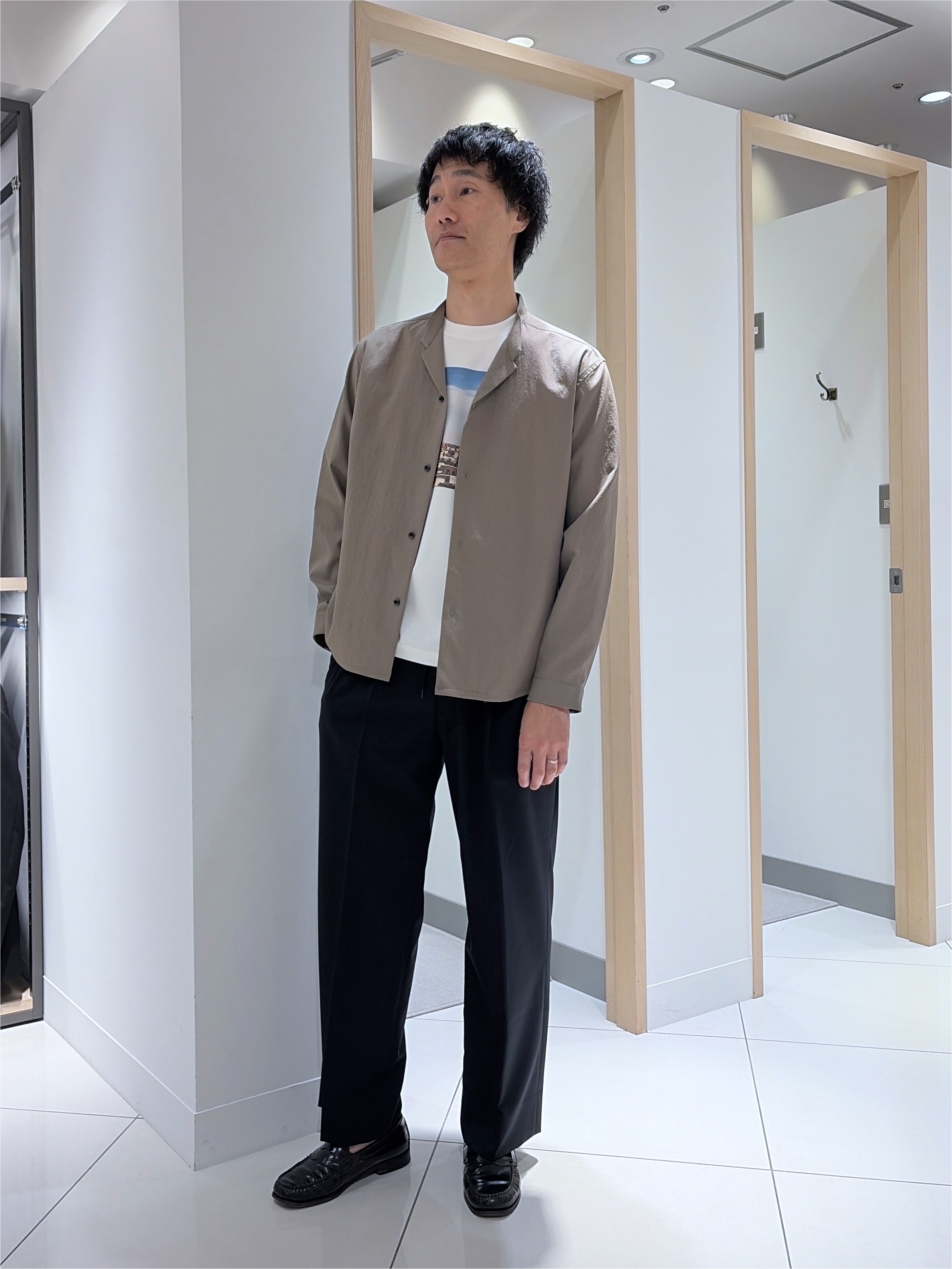 mutoさんの「TAKEO KIKUCHI｜【撥水・洗える・シワになりにくい】 リランチェ（R） シャツ」を使ったコーディネート
