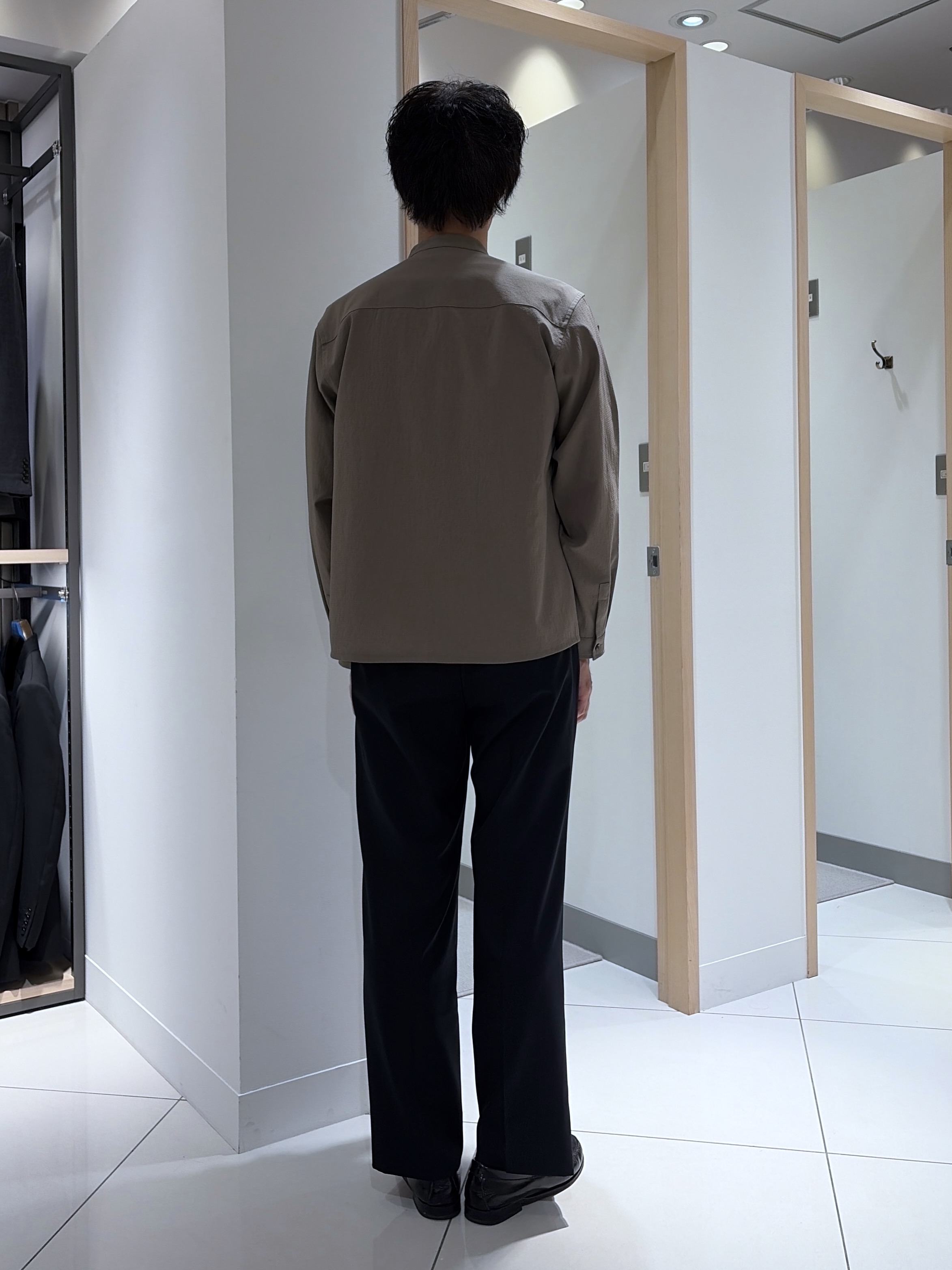 mutoさんの「TAKEO KIKUCHI｜【撥水・洗える・シワになりにくい】 リランチェ（R） シャツ」を使ったコーディネート