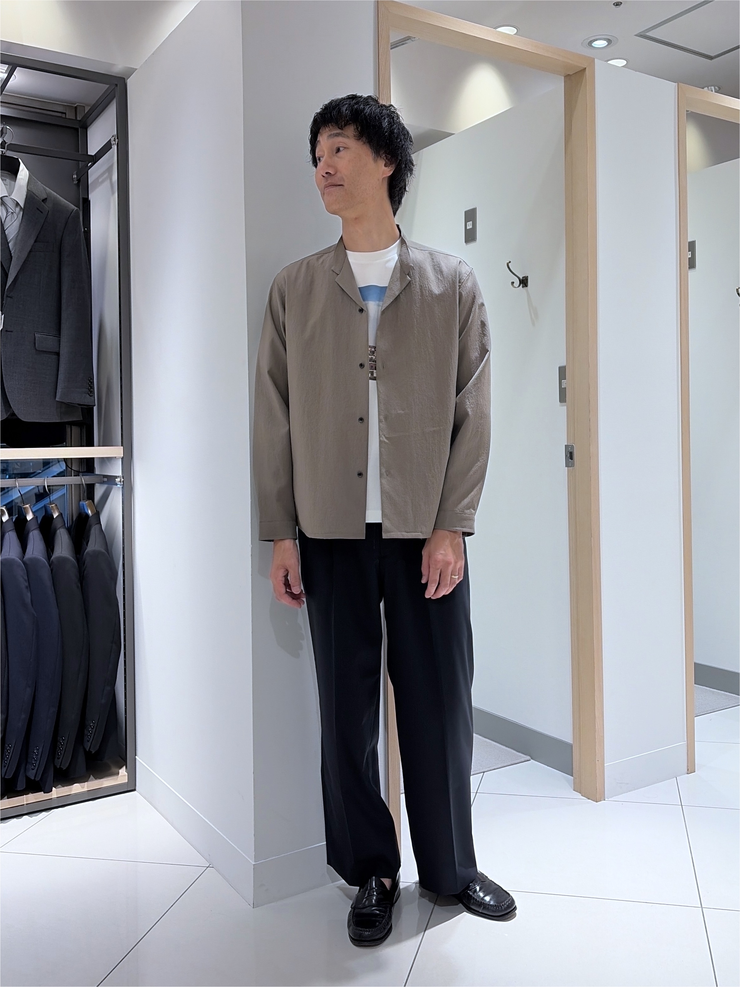 mutoさんの「TAKEO KIKUCHI｜【撥水・洗える・シワになりにくい】 リランチェ（R） シャツ」を使ったコーディネート