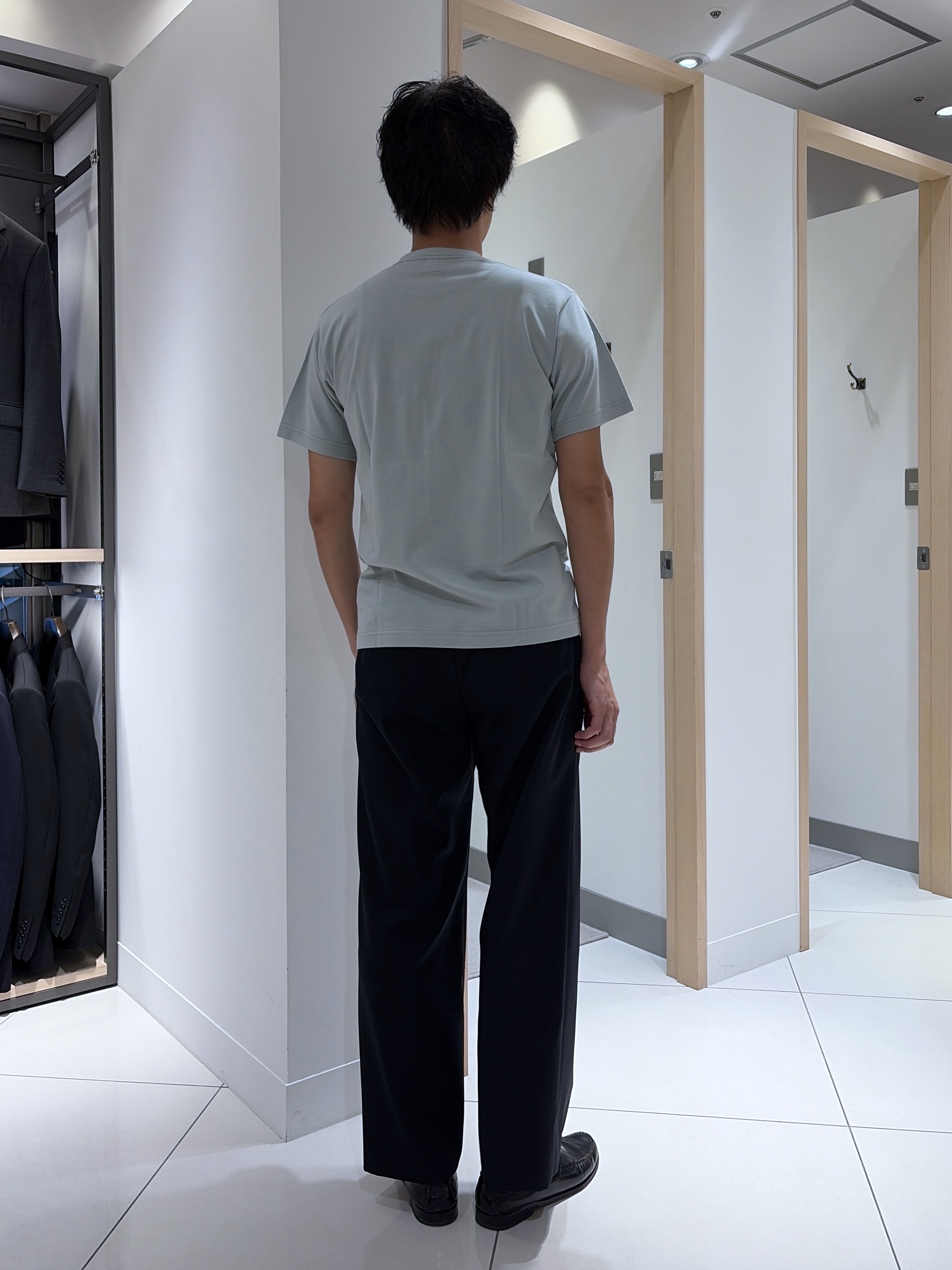 mutoさんの「TAKEO KIKUCHI｜ポートレートアートＴシャツ」を使ったコーディネート
