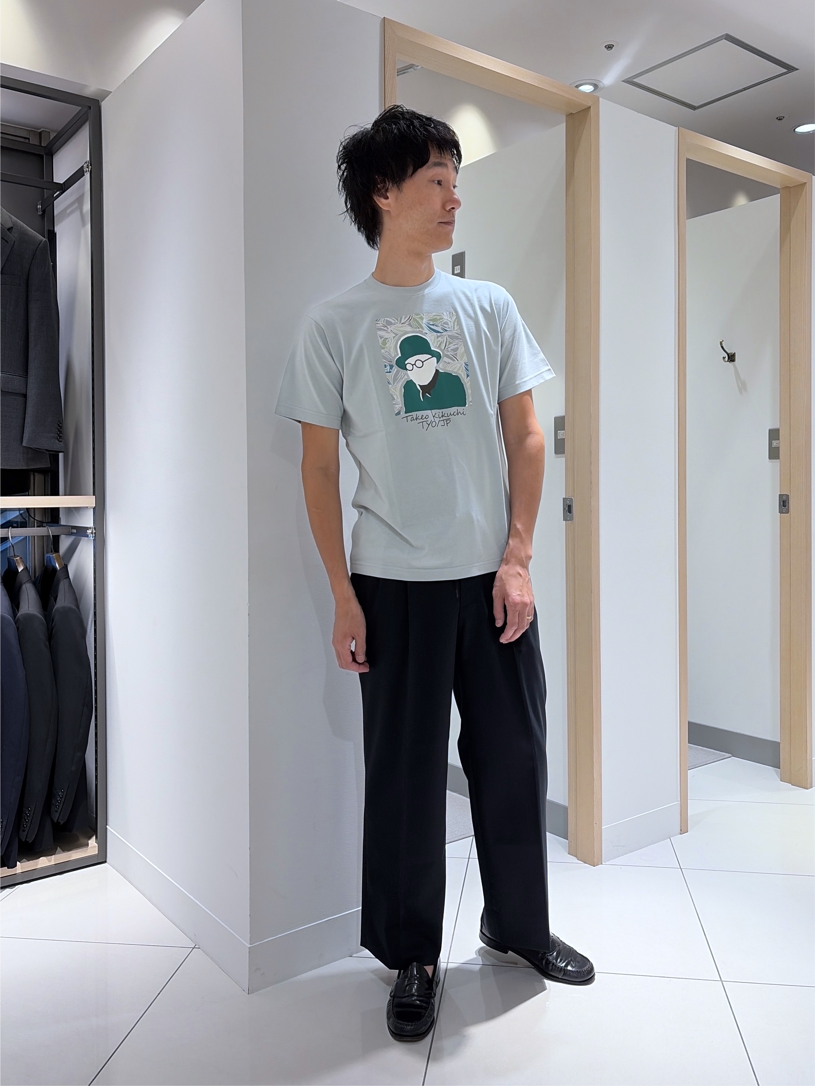 mutoさんの「TAKEO KIKUCHI｜ポートレートアートＴシャツ」を使ったコーディネート