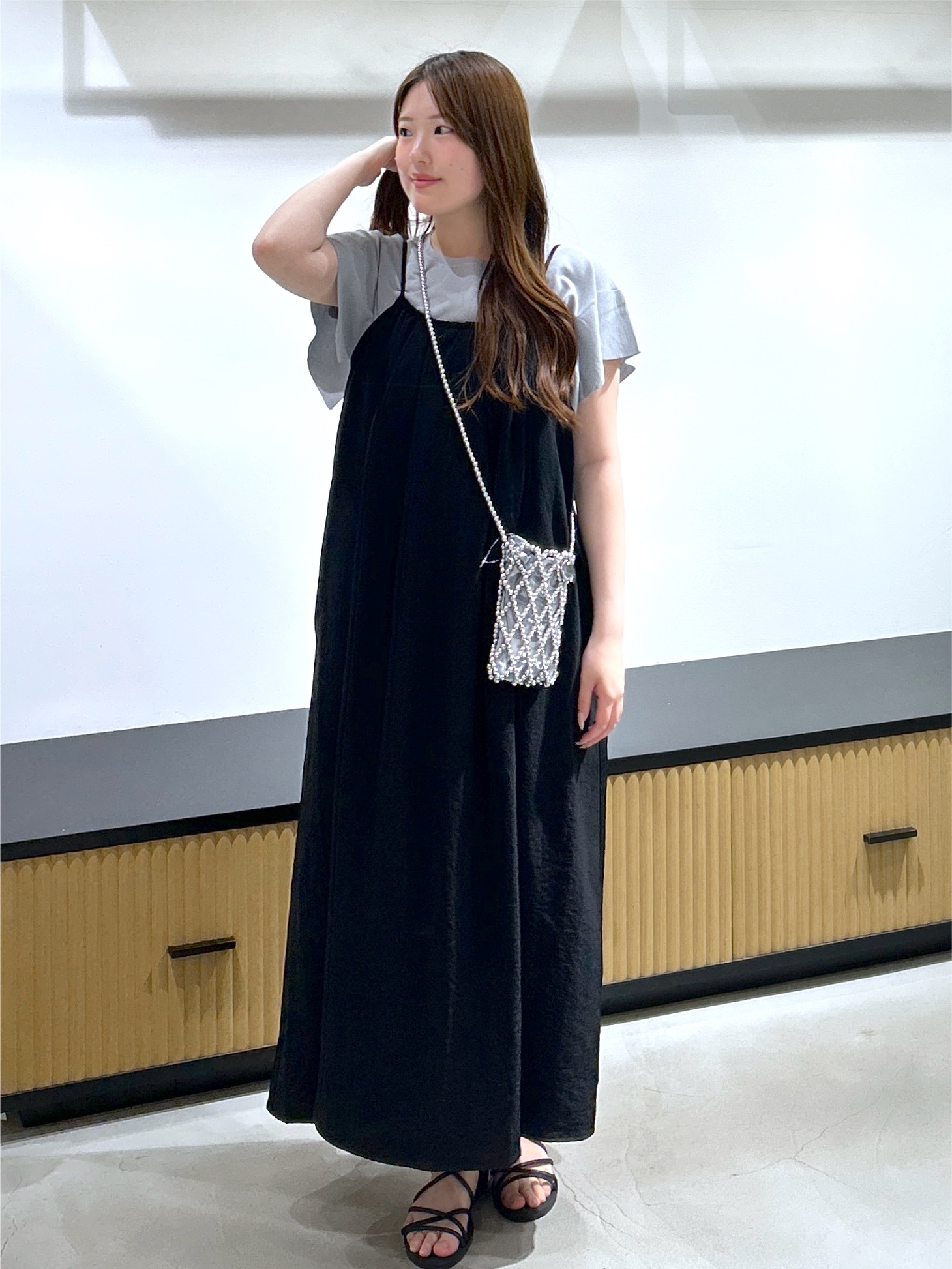 sayaさんの「OPAQUE.CLIP｜『STORY Web7月掲載』ドライタッチラメニット《UV／洗える／6col》」を使ったコーディネート