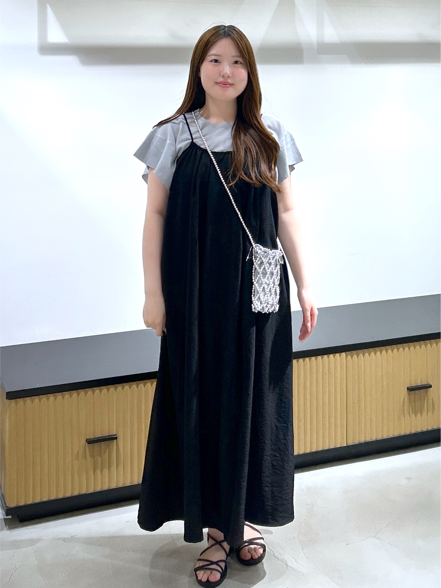 sayaさんの「OPAQUE.CLIP｜『STORY Web7月掲載』ドライタッチラメニット《UV／洗える／6col》」を使ったコーディネート