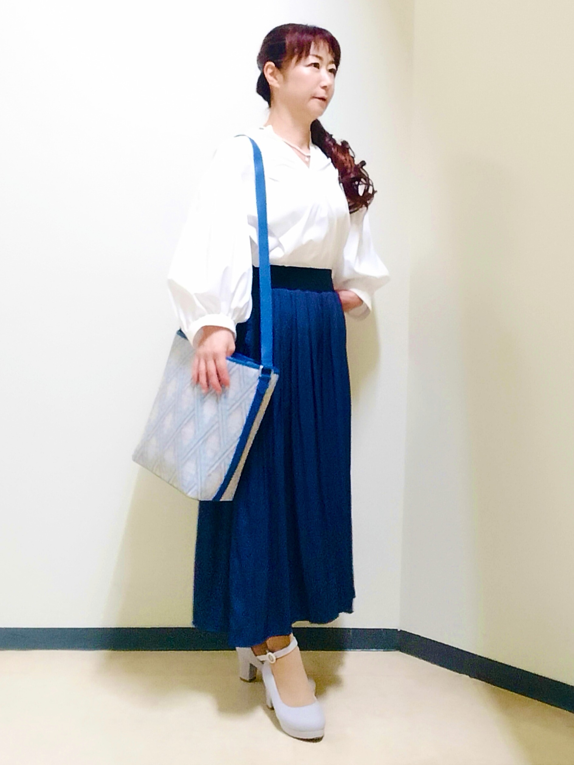 花さんの「Reflect｜ボリュームスリーブプルオーバーブラウス」を使ったコーディネート