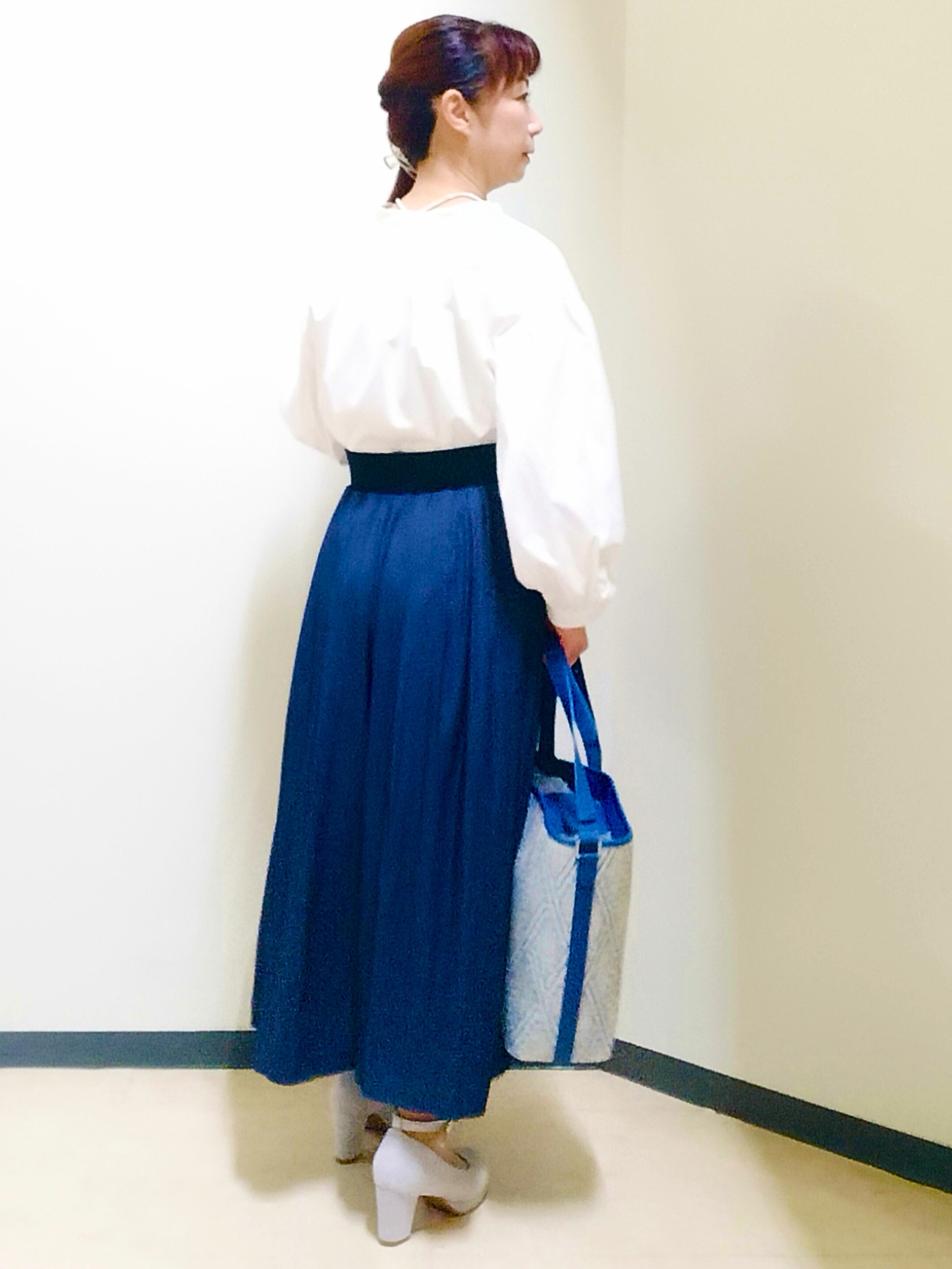 花さんの「Reflect｜ボリュームスリーブプルオーバーブラウス」を使ったコーディネート
