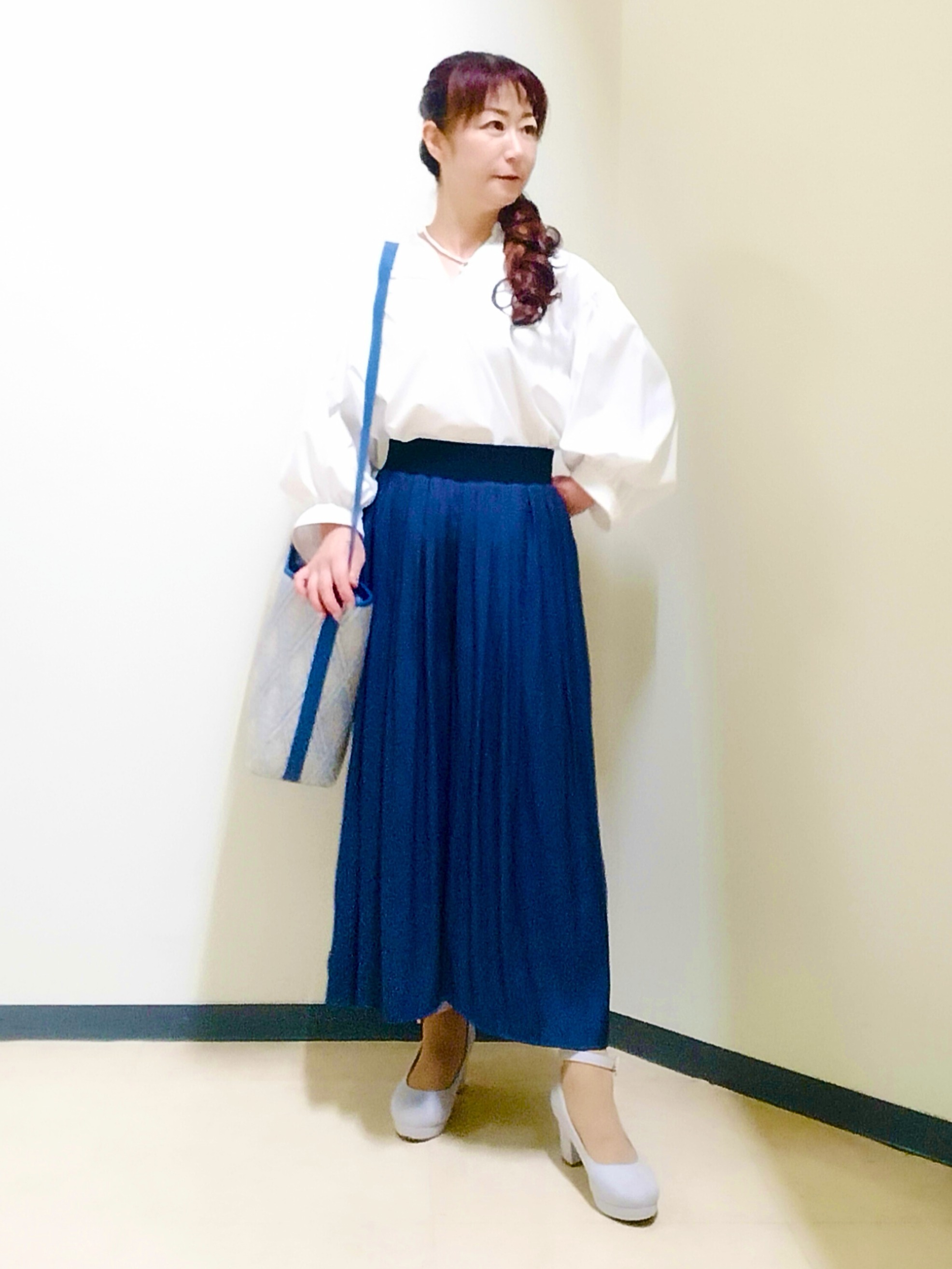 花さんの「Reflect｜ボリュームスリーブプルオーバーブラウス」を使ったコーディネート