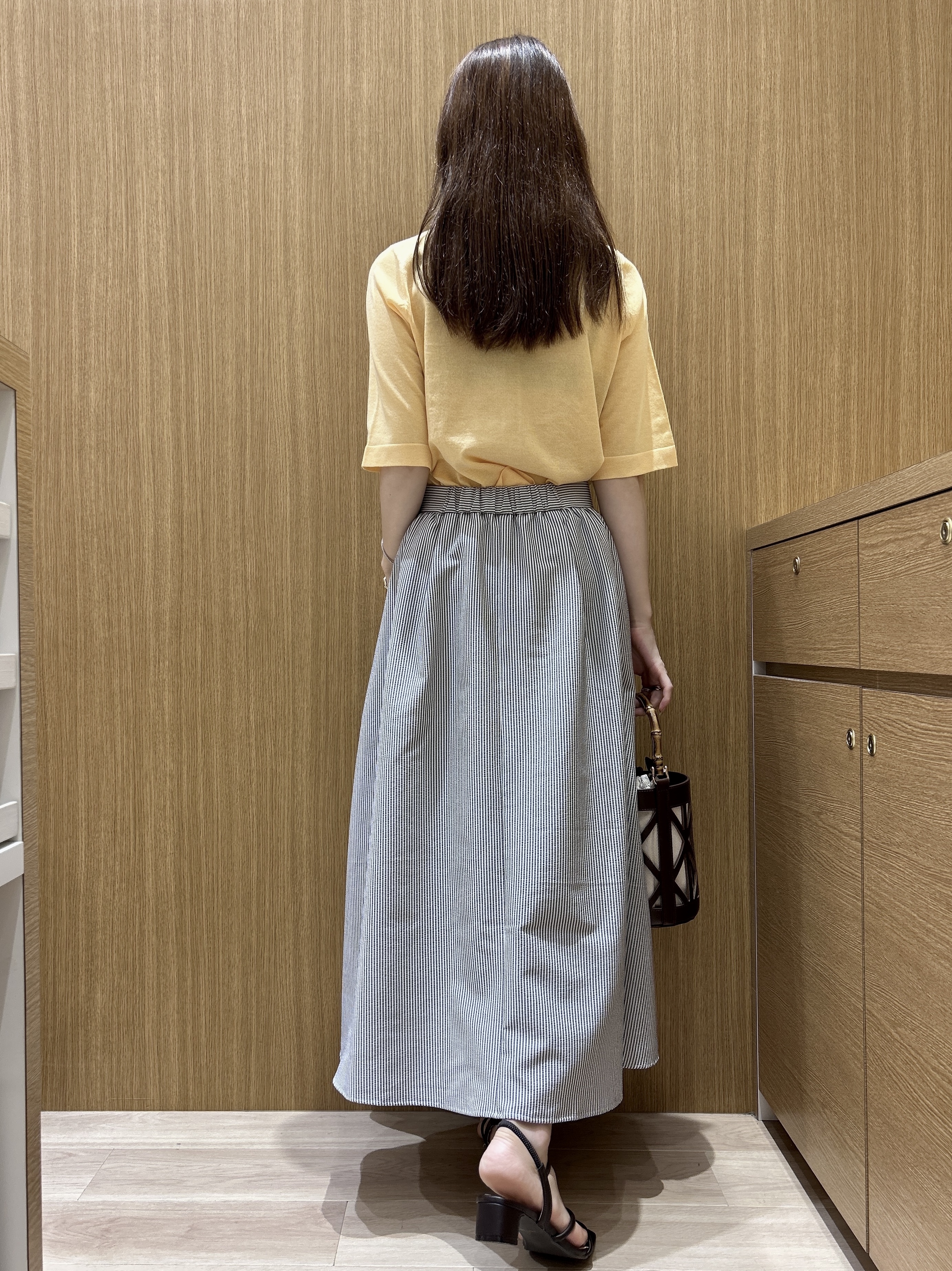 maiさんの「OPAQUE.CLIP｜【UV】ドライタッチラメニットカーディガン《洗える》」を使ったコーディネート