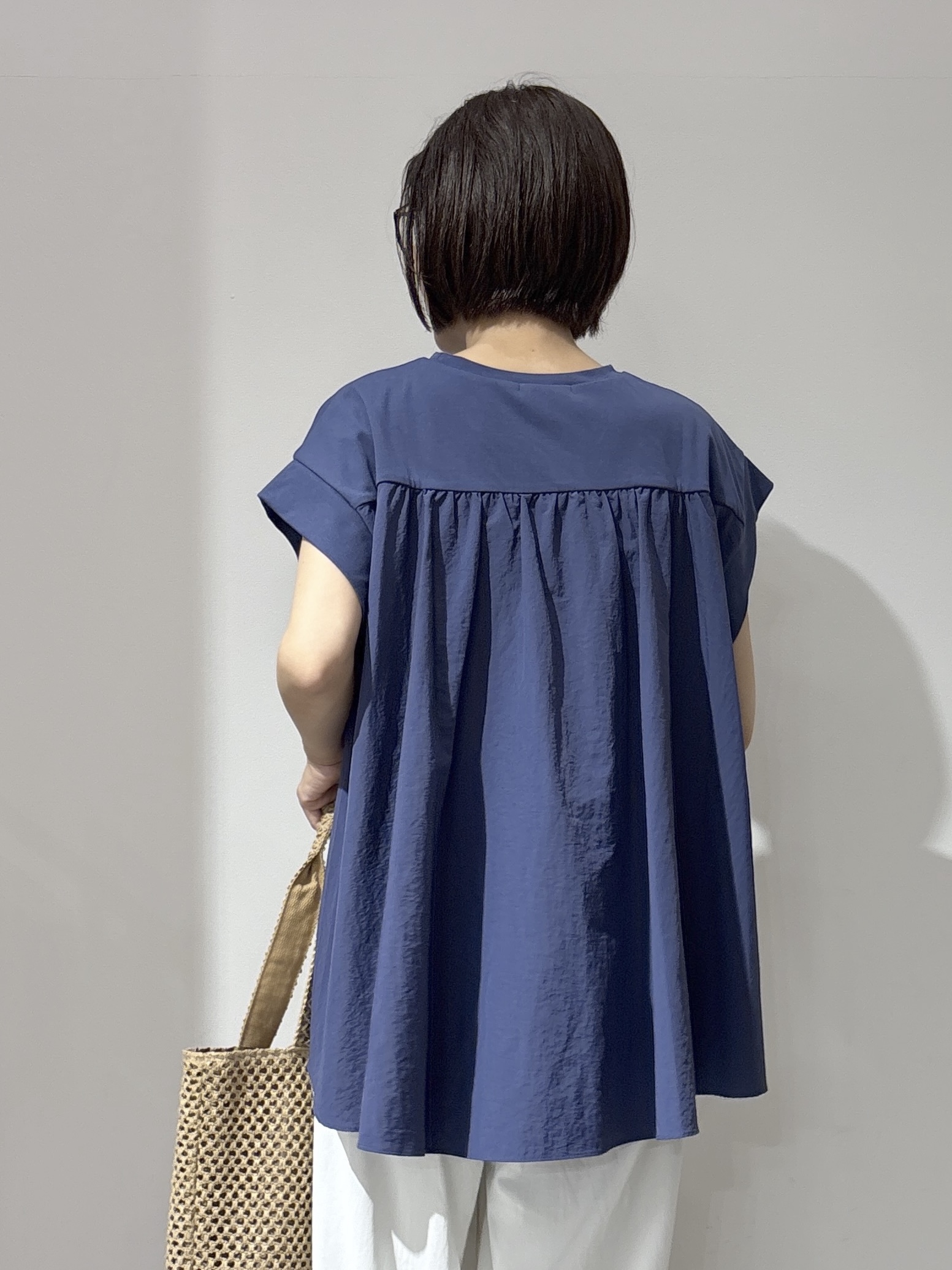 NAKAさんの「OPAQUE.CLIP｜【接触冷感】バックフレアドッキングカットソー《洗濯機OK》」を使ったコーディネート