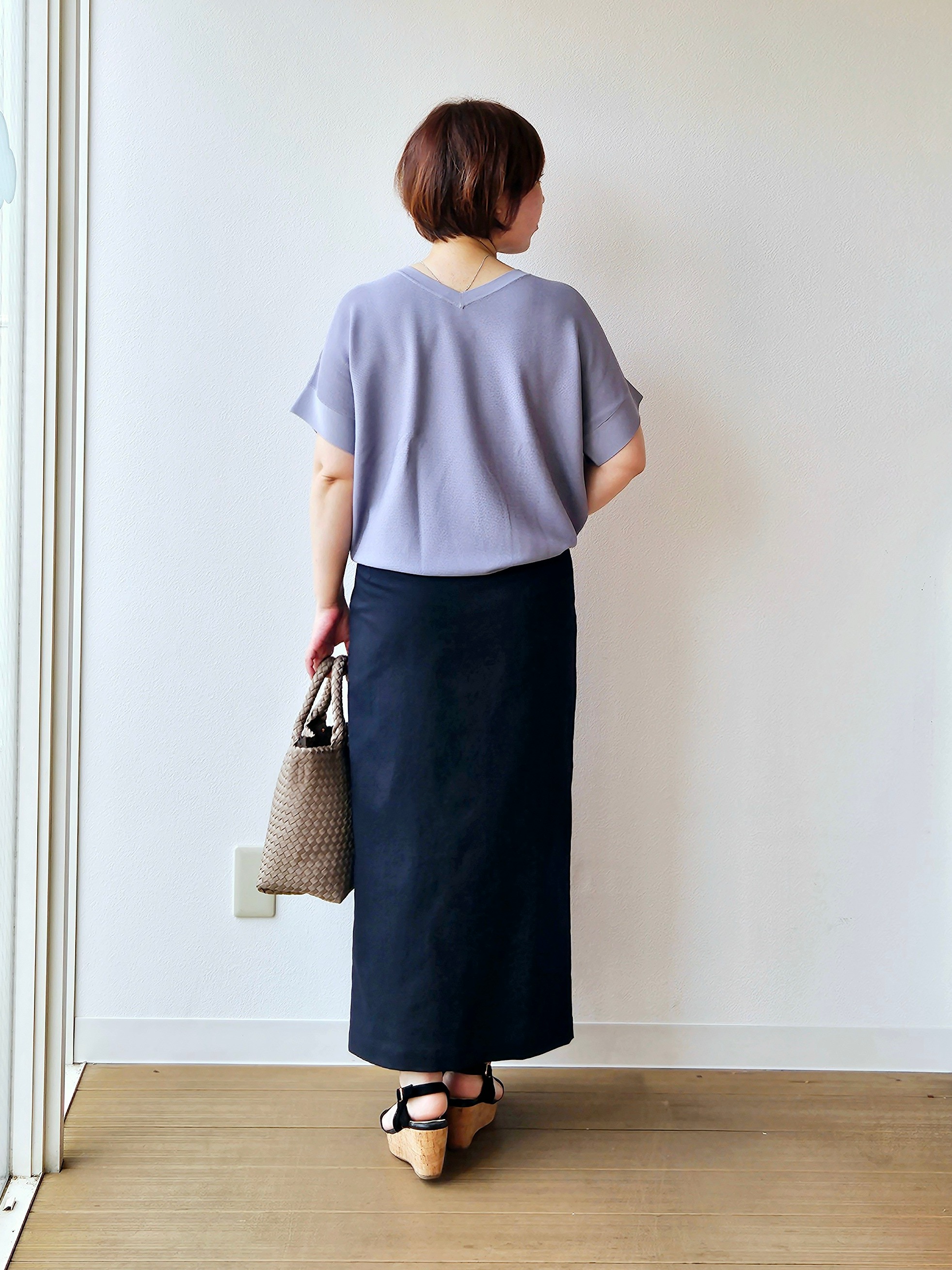 やじまさんの「UNTITLED｜【11色展開/体型カバー】前後2WAYフレンチスリーブニット」を使ったコーディネート