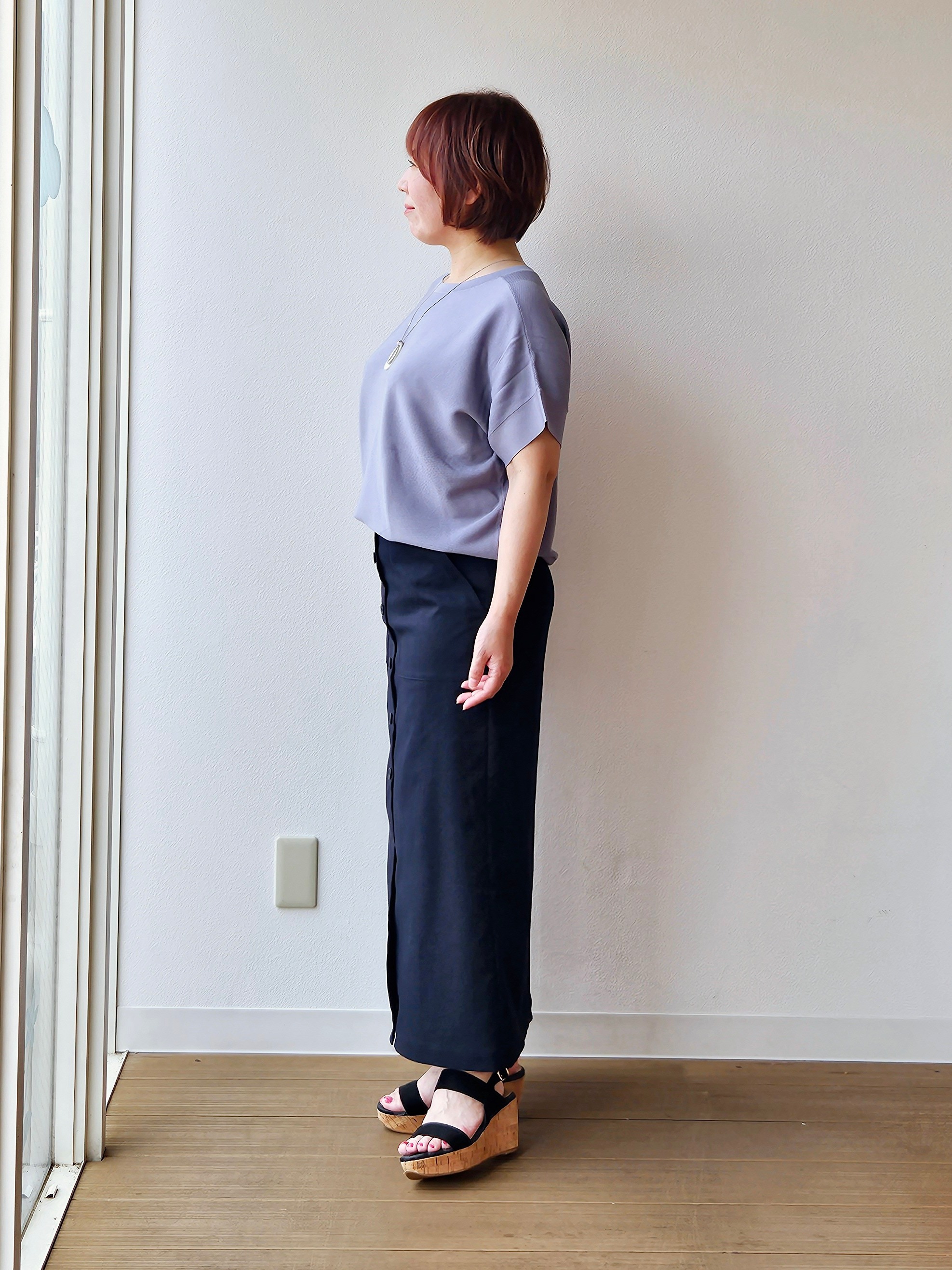 やじまさんの「UNTITLED｜【11色展開/体型カバー】前後2WAYフレンチスリーブニット」を使ったコーディネート
