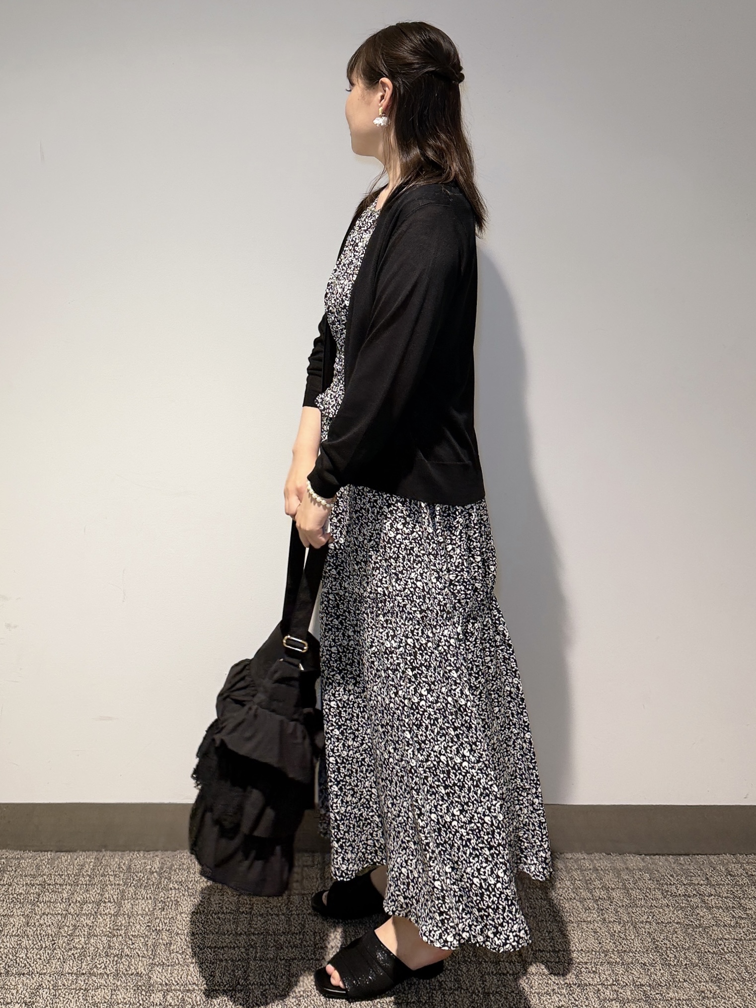 みーさんの「grove｜高評価！【接触冷感／UVカットetc】ベーシックショートカーディガン」を使ったコーディネート