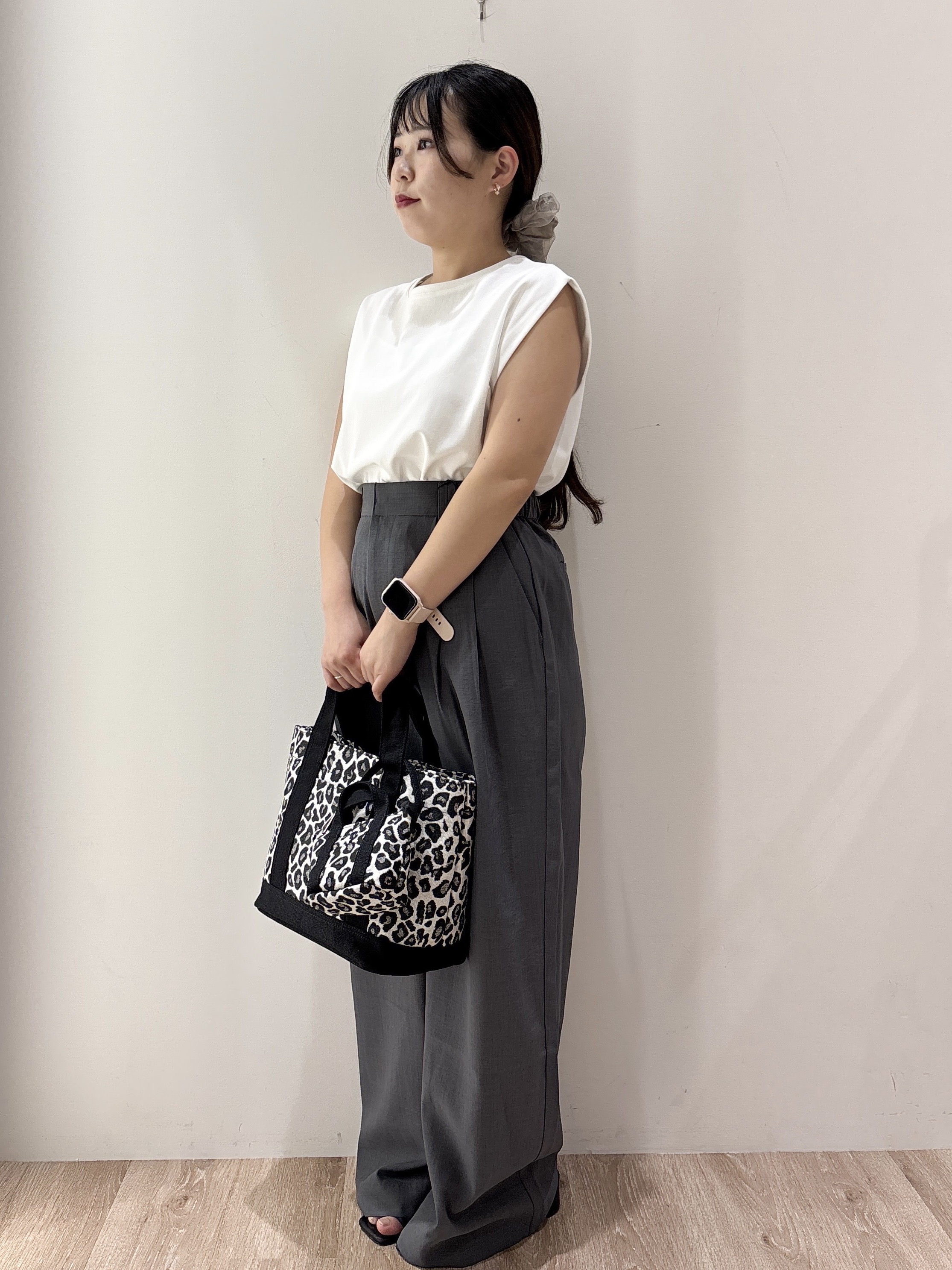 hinachiさんの「OPAQUE.CLIP｜【UV／接触冷感】スーパーアイス ノースリーブカットソー《洗濯機OK》」を使ったコーディネート
