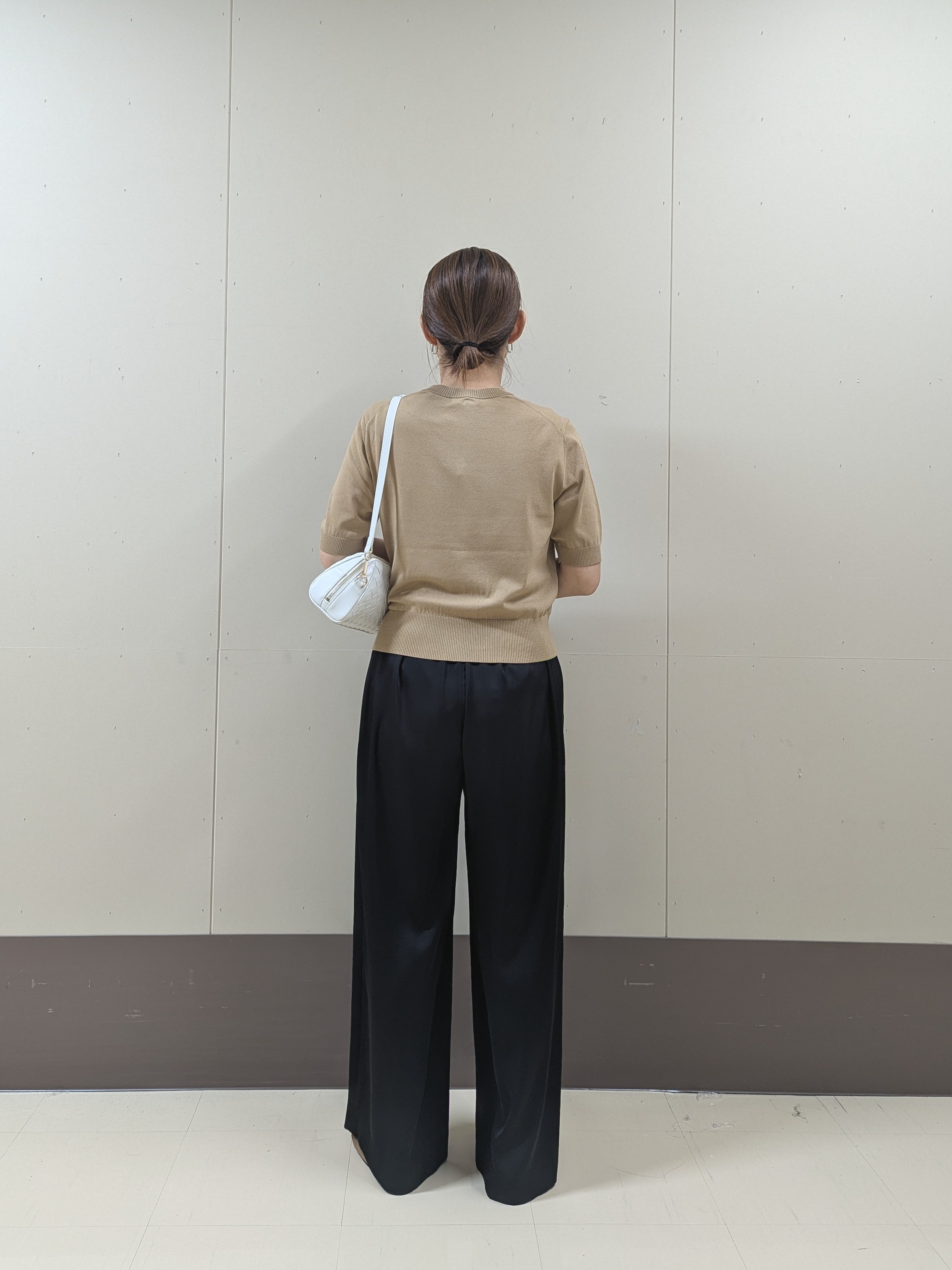 sachiさんの「UNTITLED｜【すっきりコンパクト】ドライタッチ5分袖カーディガン」を使ったコーディネート