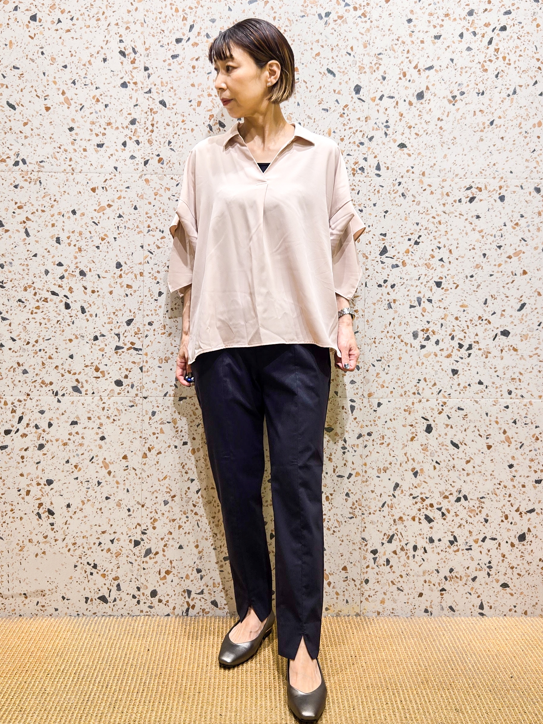 yoshimiさんの「OPAQUE.CLIP｜【UV／接触冷感／吸水速乾／】タックスリーブスキッパーブラウス《洗濯機OK》」を使ったコーディネート