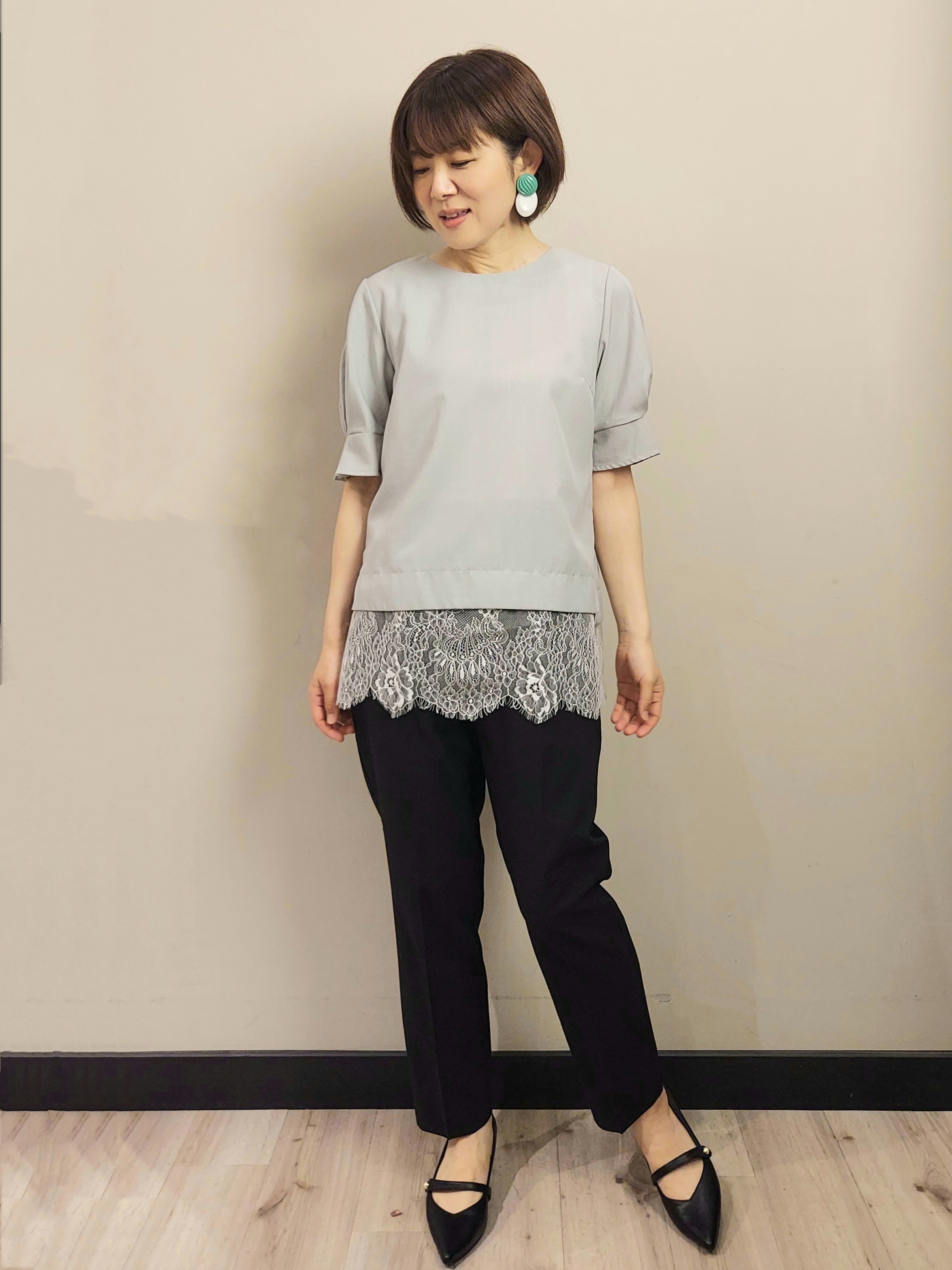 MAKIさんの「index｜【接触冷感／吸水速乾】タックパフスリーブブラウス《防シワ／洗濯機OK／XS～3L／8col》」を使ったコーディネート