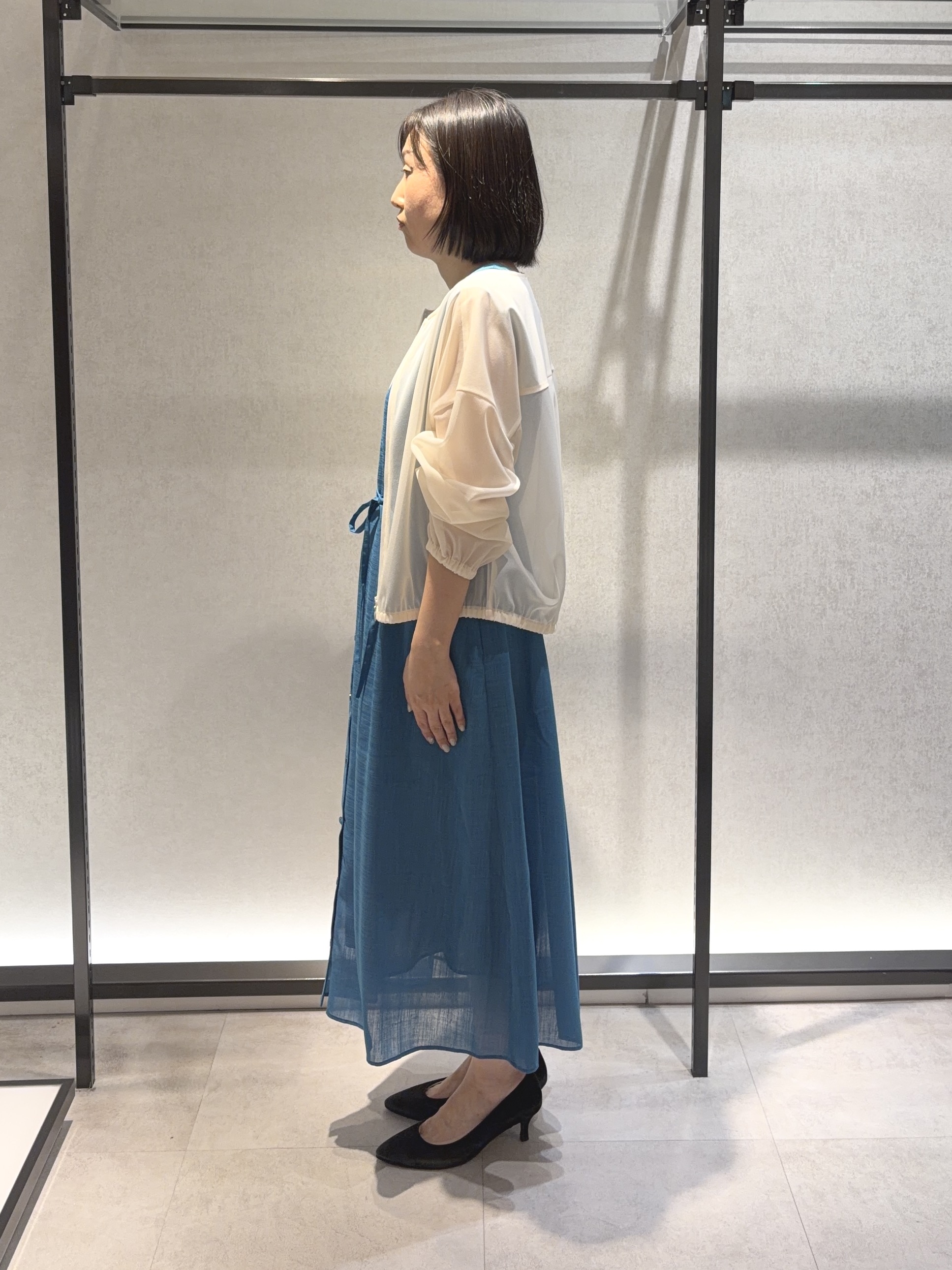 わたなべさんの「UNTITLED｜トリコットシアーブラウス」を使ったコーディネート