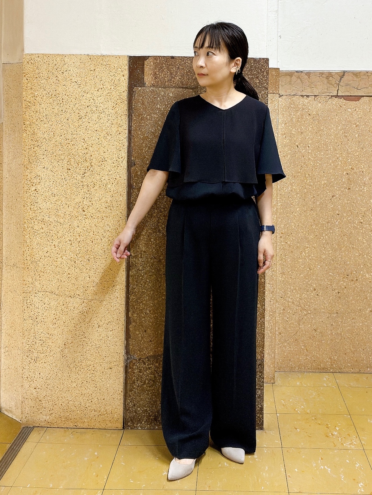 hattoriさんの「INDIVI｜【着る日傘】シフォンドッキングブラウス」を使ったコーディネート
