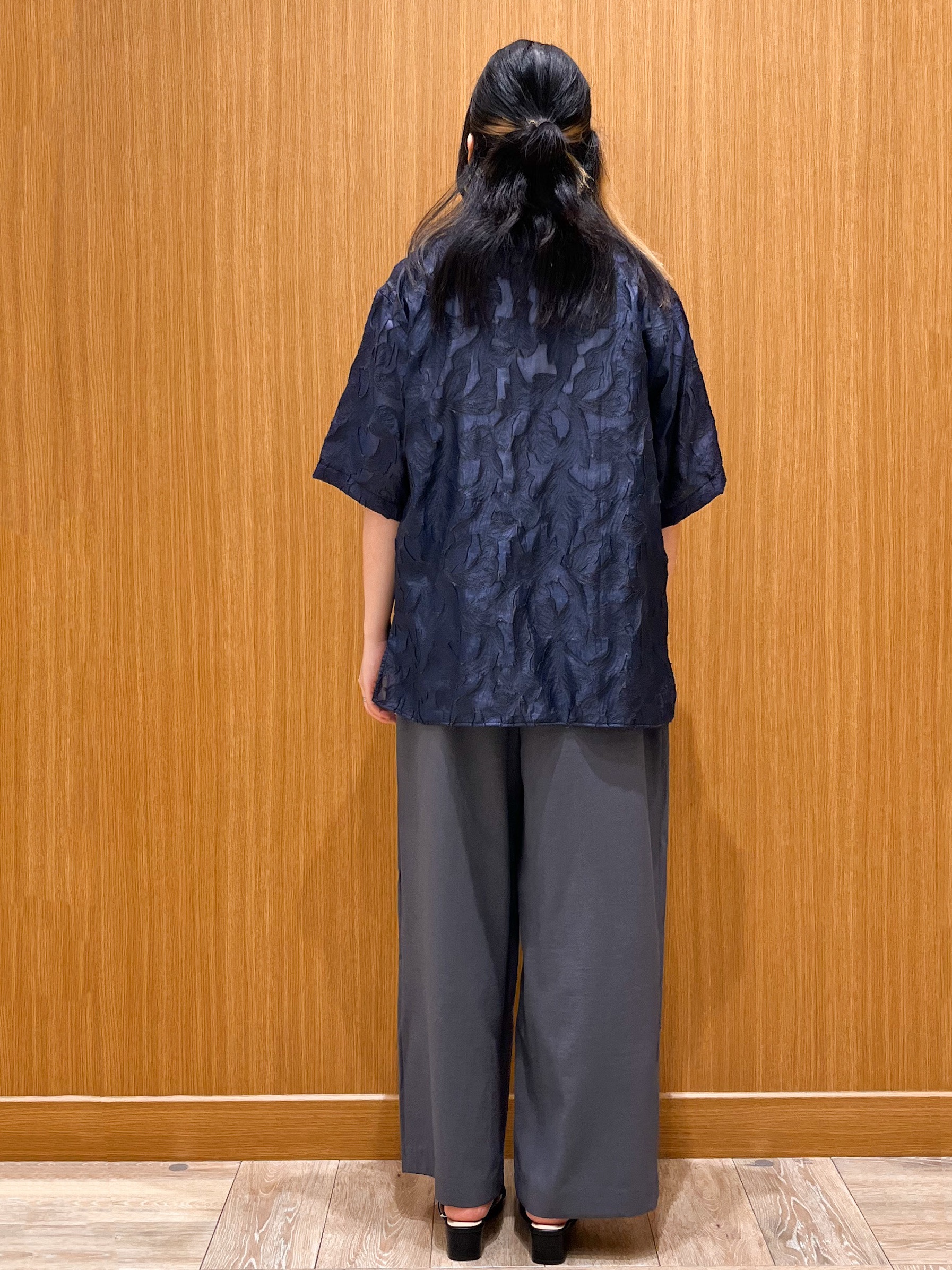 aさんの「OPAQUE.CLIP｜シアージャカードシャツ【洗濯機OK】」を使ったコーディネート