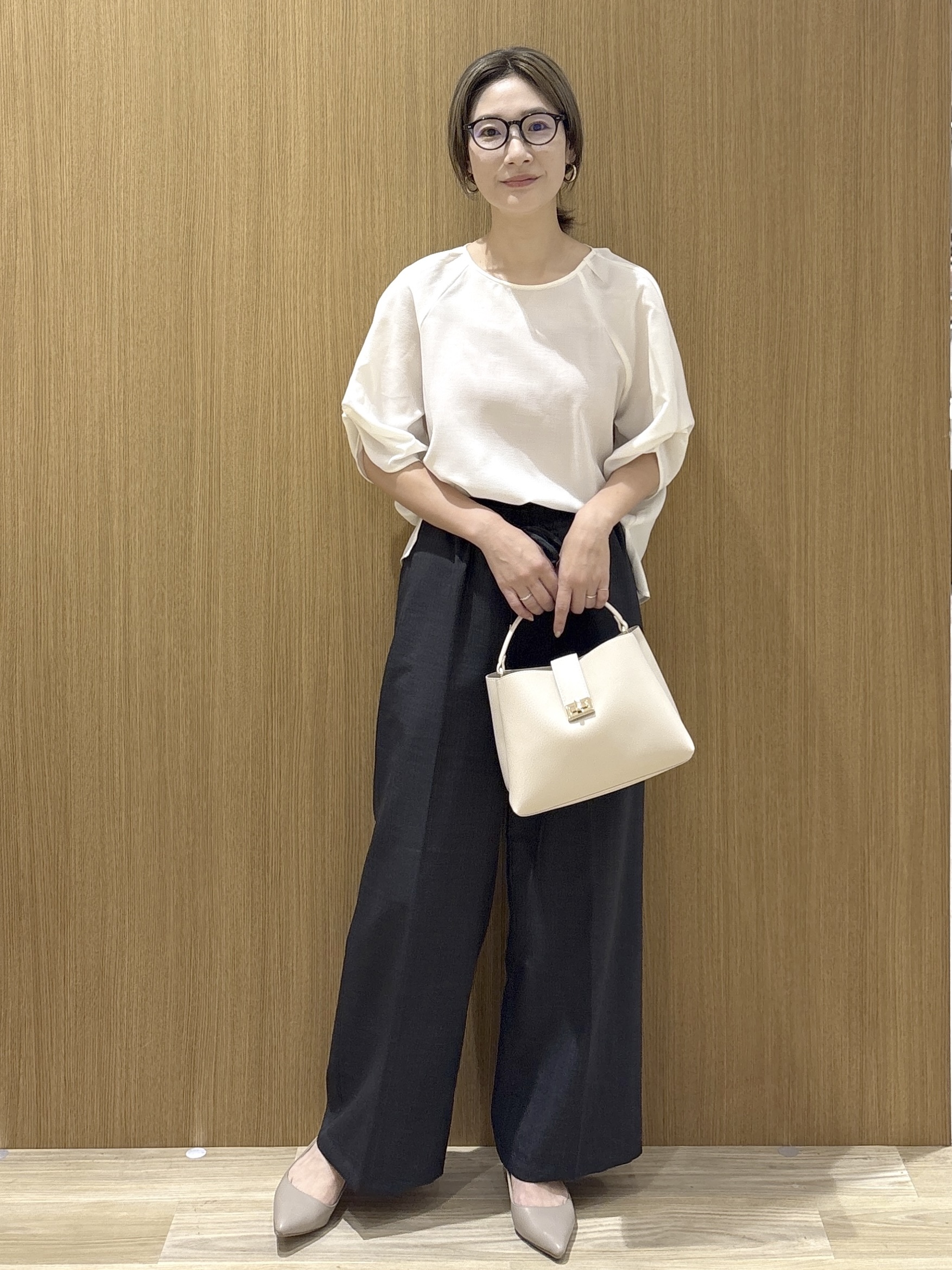 たけねぇさんの「OPAQUE.CLIP｜【接触冷感／吸水速乾】リネンライク タックスリーブブラウス《セットアップ対応／洗濯機OK》」を使ったコーディネート