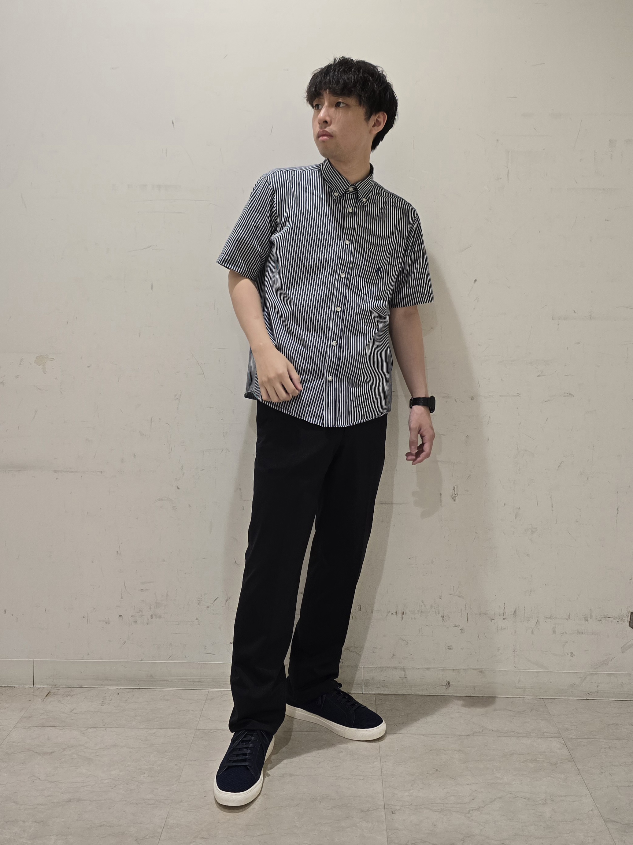 白木駆さんの「TAKEO KIKUCHI｜【360&deg;ストレッチ/軽量】None Of Stress ライト パンツ（セットアップ対応）」を使ったコーディネート