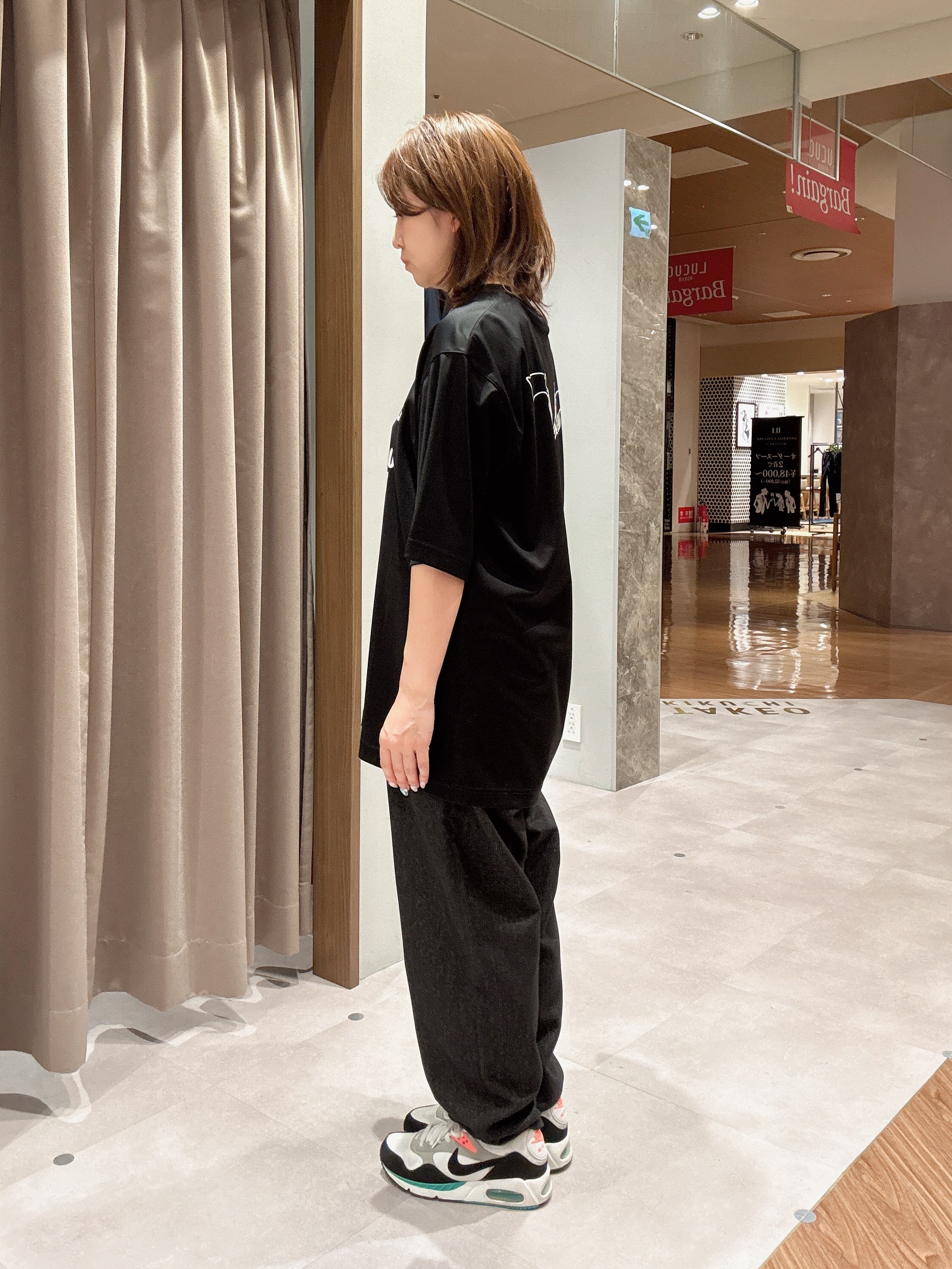hanechanさんの「TAKEO KIKUCHI｜【BOWLER HAT LABEL】アイスクリアコットン バッククロスピストル 半袖Tシャツ」を使ったコーディネート