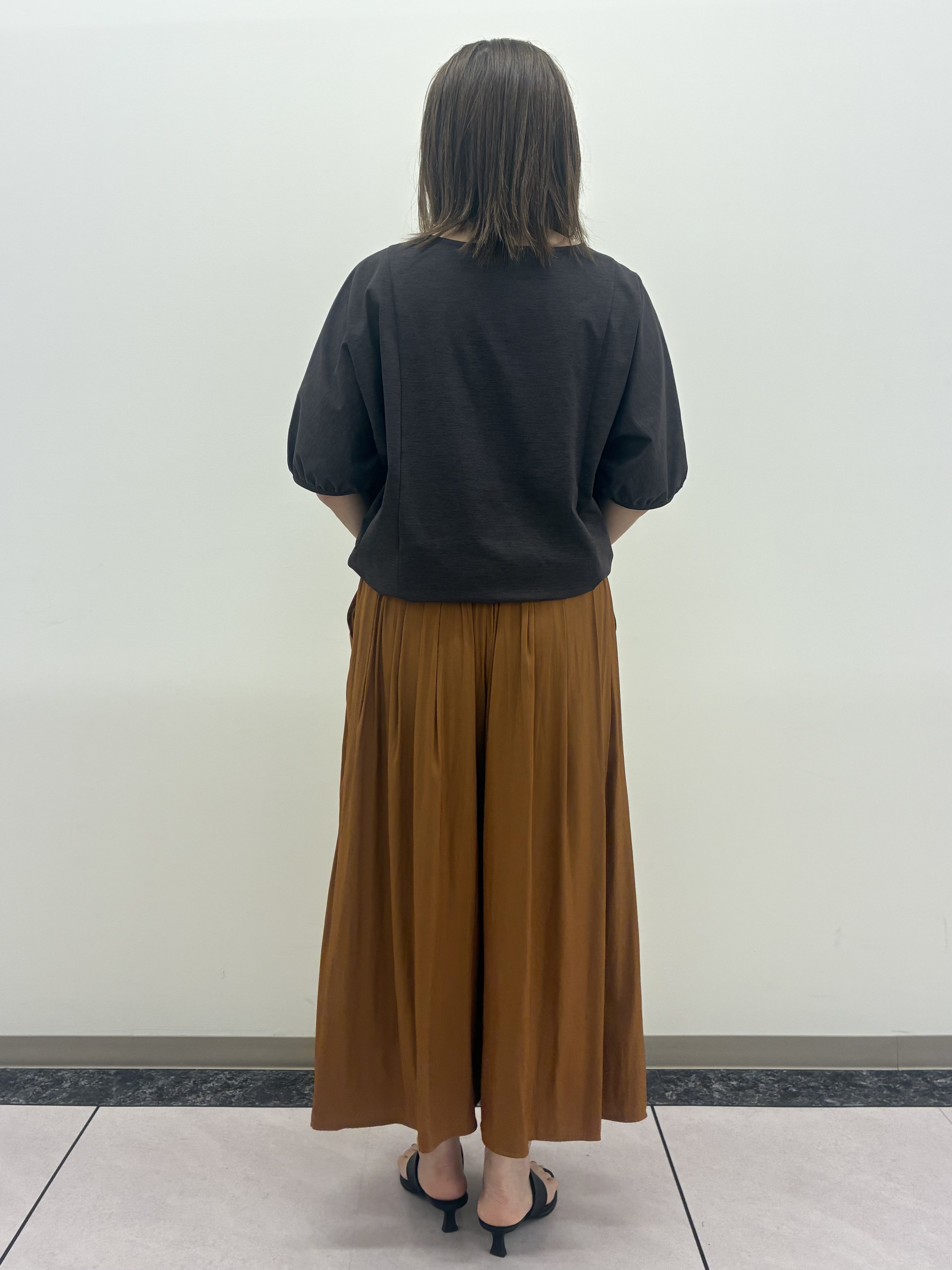 ちいさんの「Reflect｜【UVカット／接触冷感／吸水速乾】ギャザースリーブカットソー」を使ったコーディネート