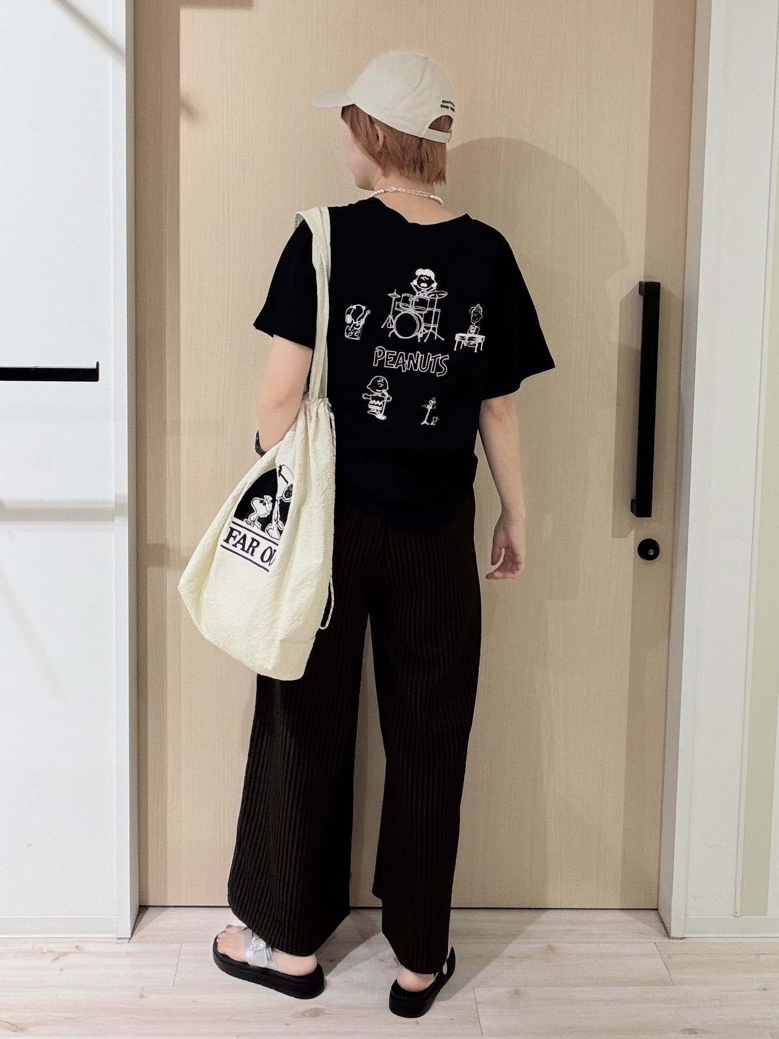 ひらしーさんの「SHOO･LA･RUE｜【PEANUTS】ひんやりプリントTシャツ」を使ったコーディネート